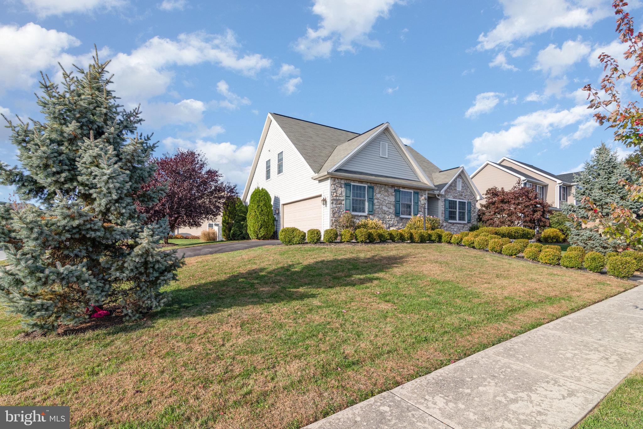 APPLE CREEK FARMS - Residential