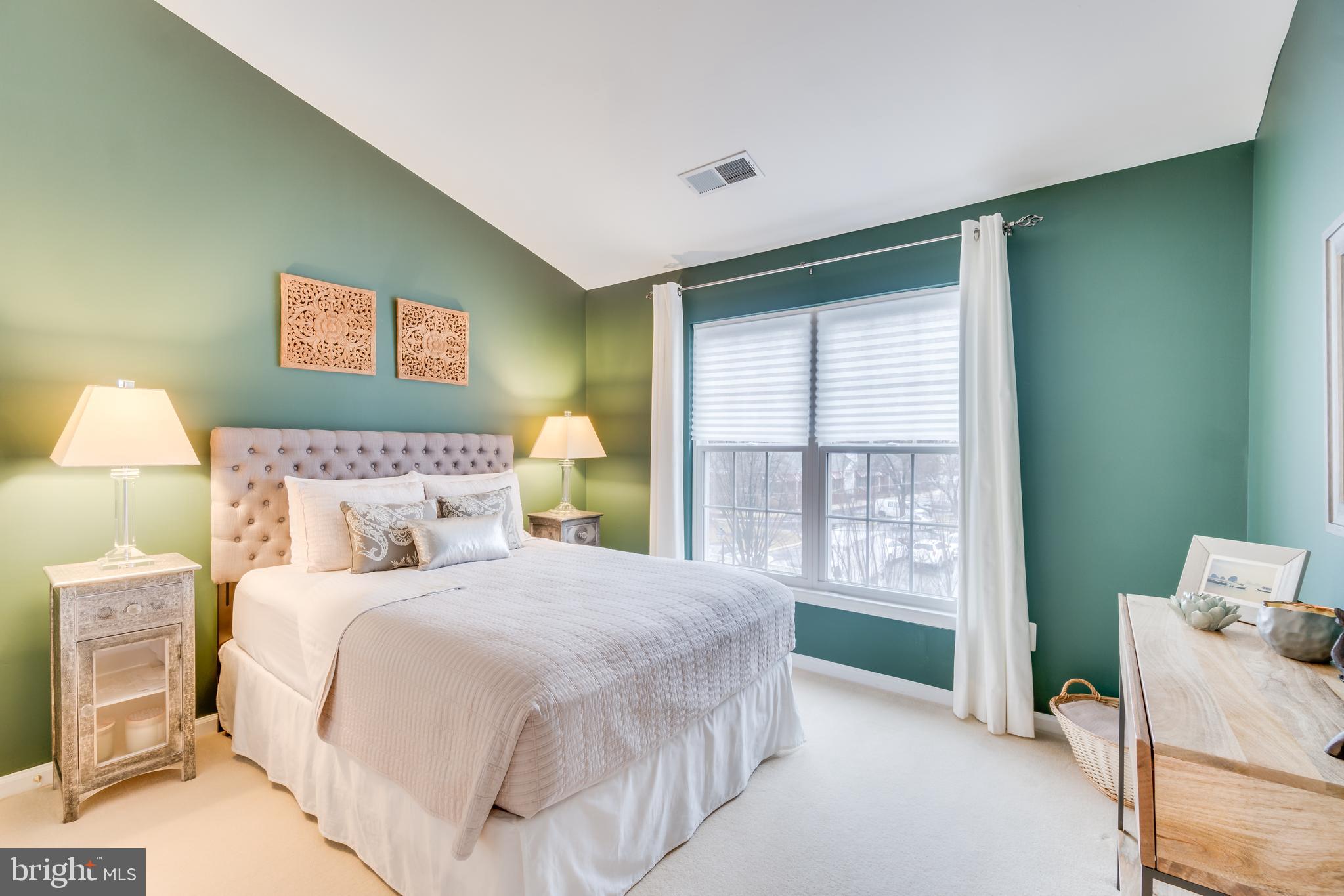 STONEGATE AT LANDMARK - Residential