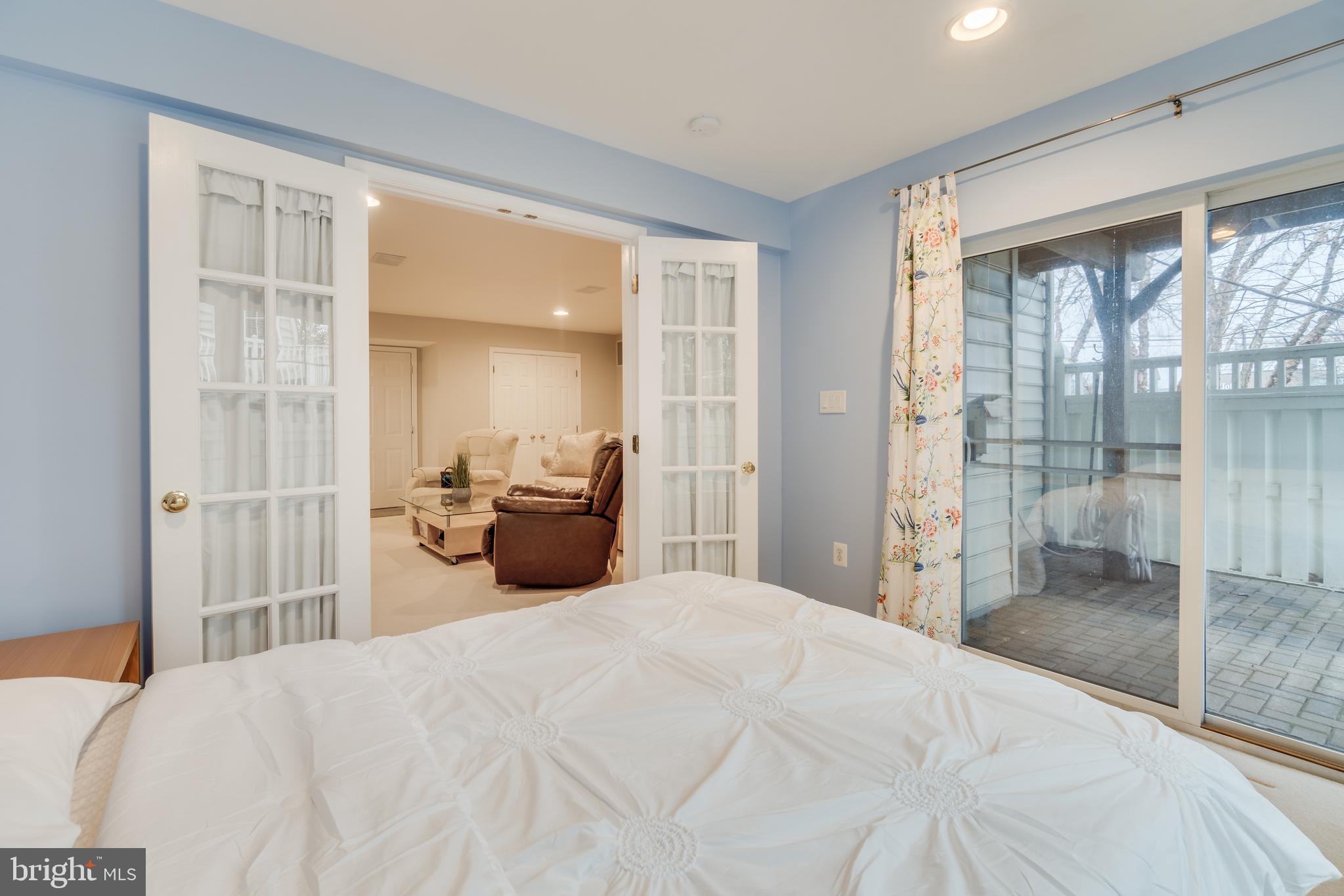 STONEGATE AT LANDMARK - Residential