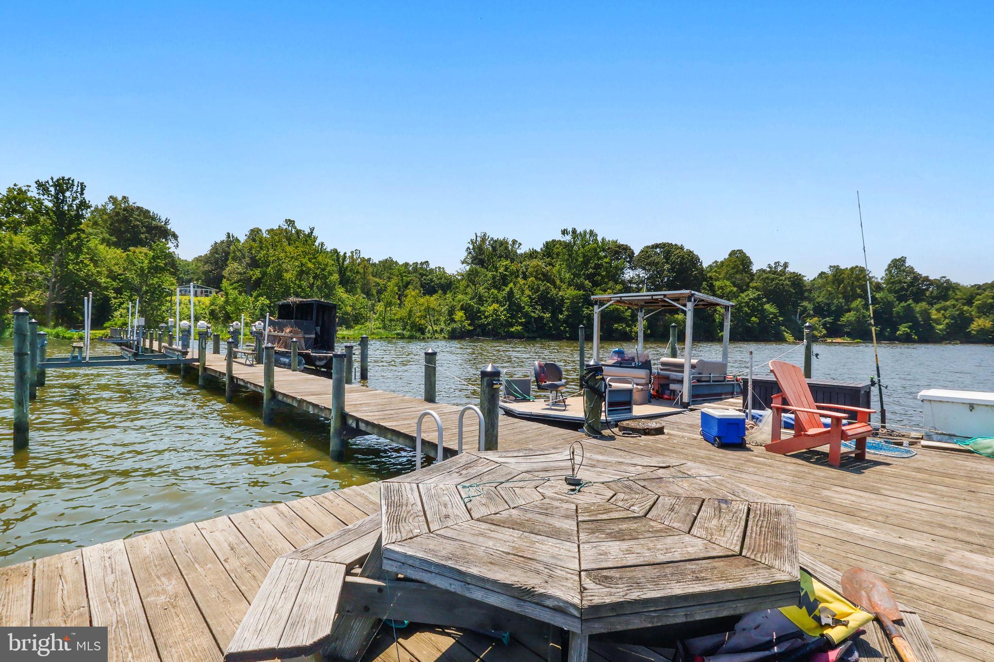 PRATT POINT - Residential