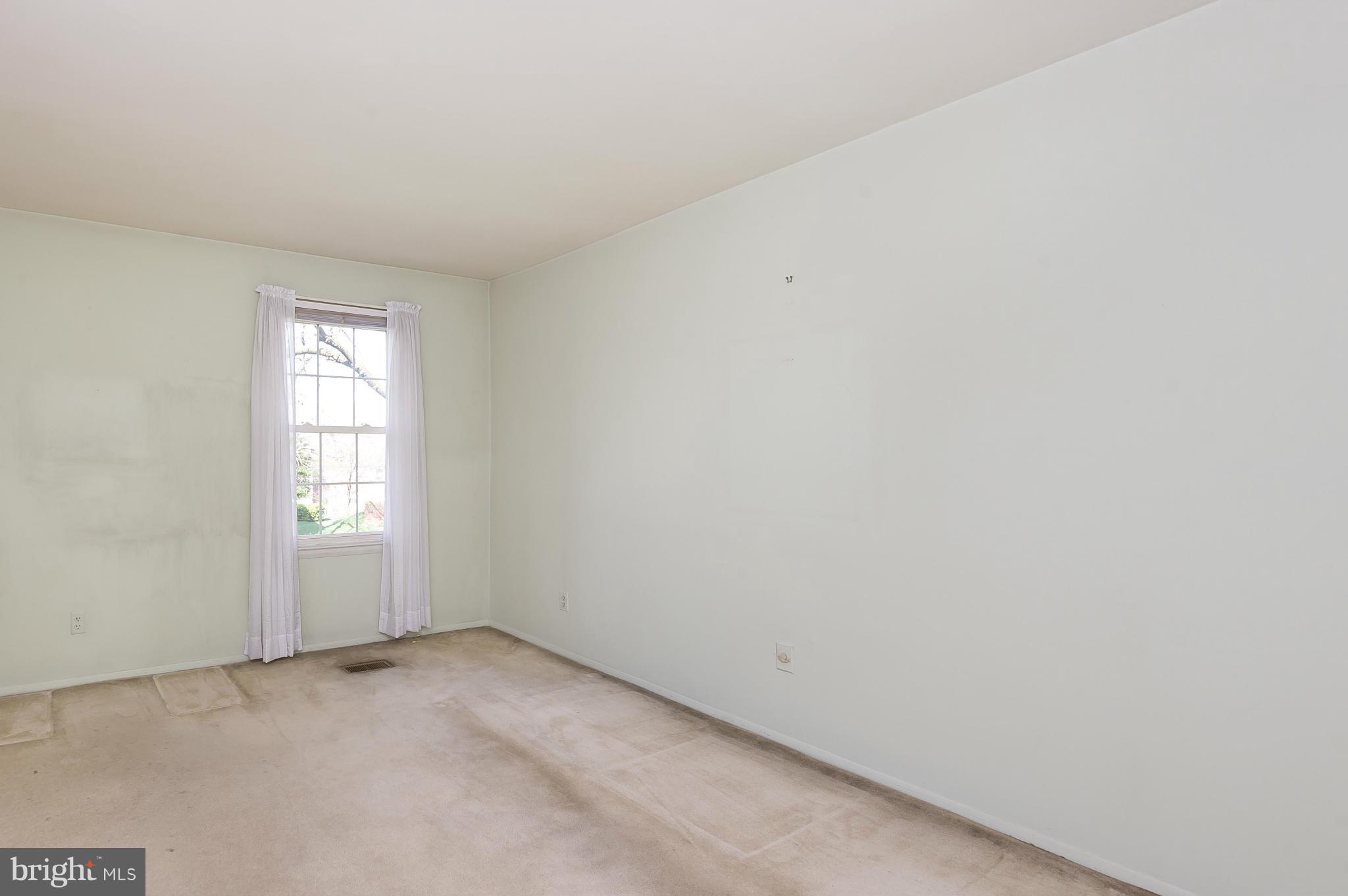 HOMELAND SOUTHWAY - Residential