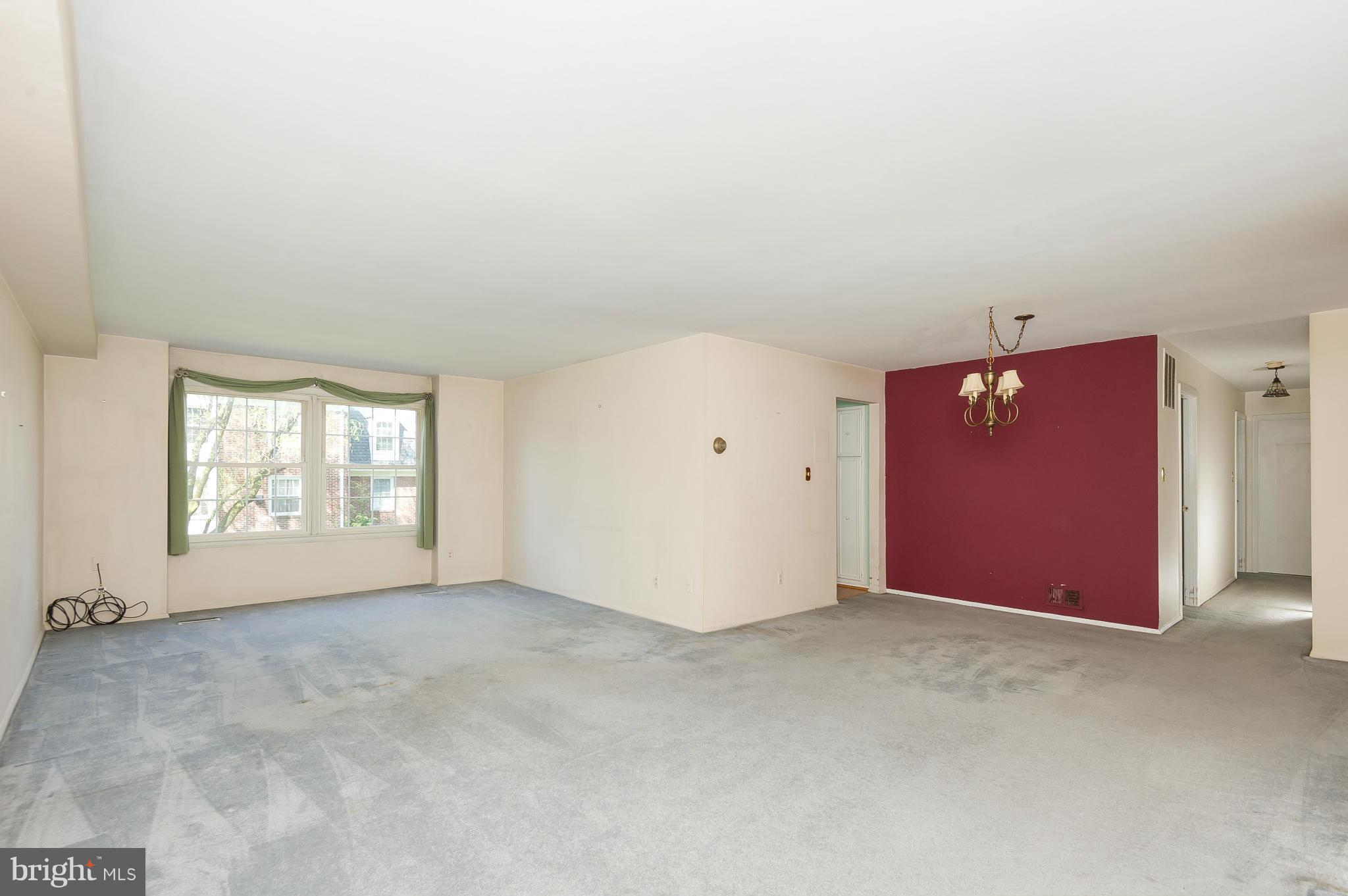 HOMELAND SOUTHWAY - Residential