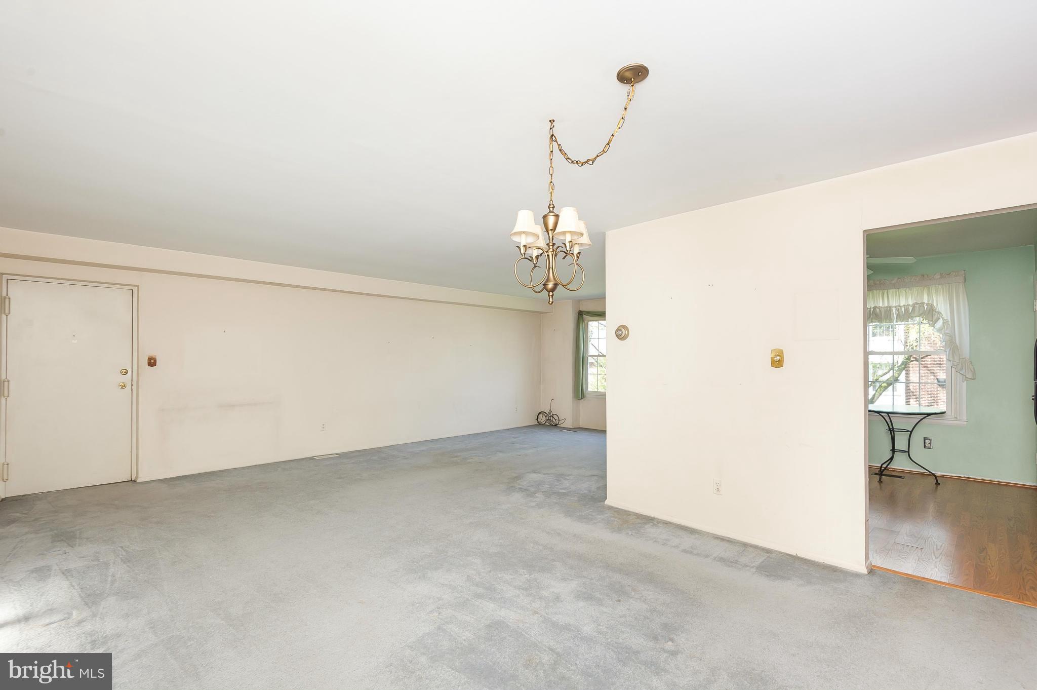 HOMELAND SOUTHWAY - Residential