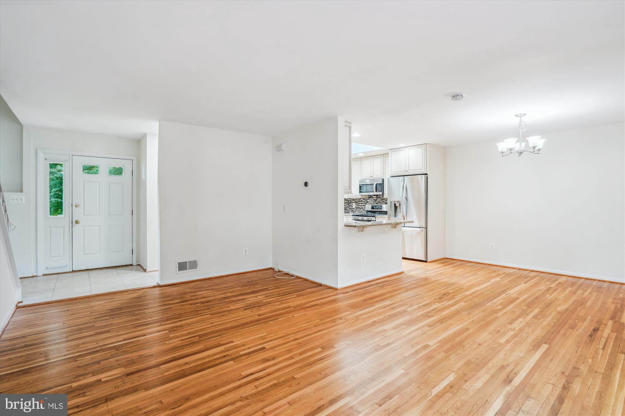 ROLLING VALLEY - Residential Lease