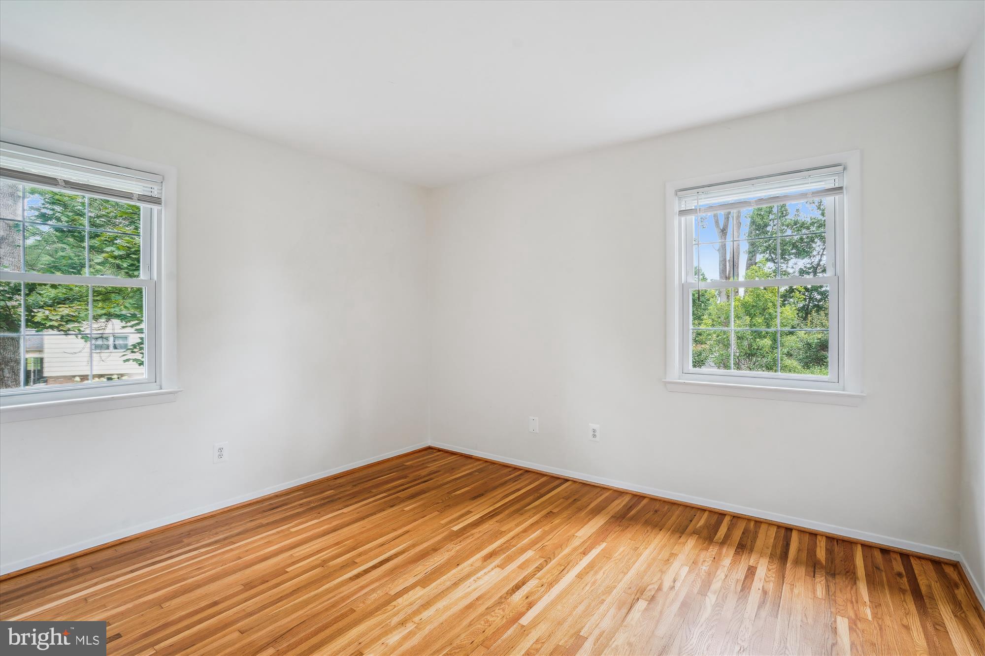 ROLLING VALLEY - Residential Lease