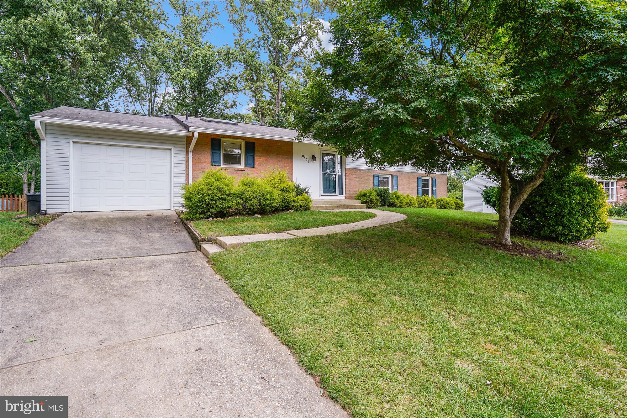 ROLLING VALLEY - Residential Lease