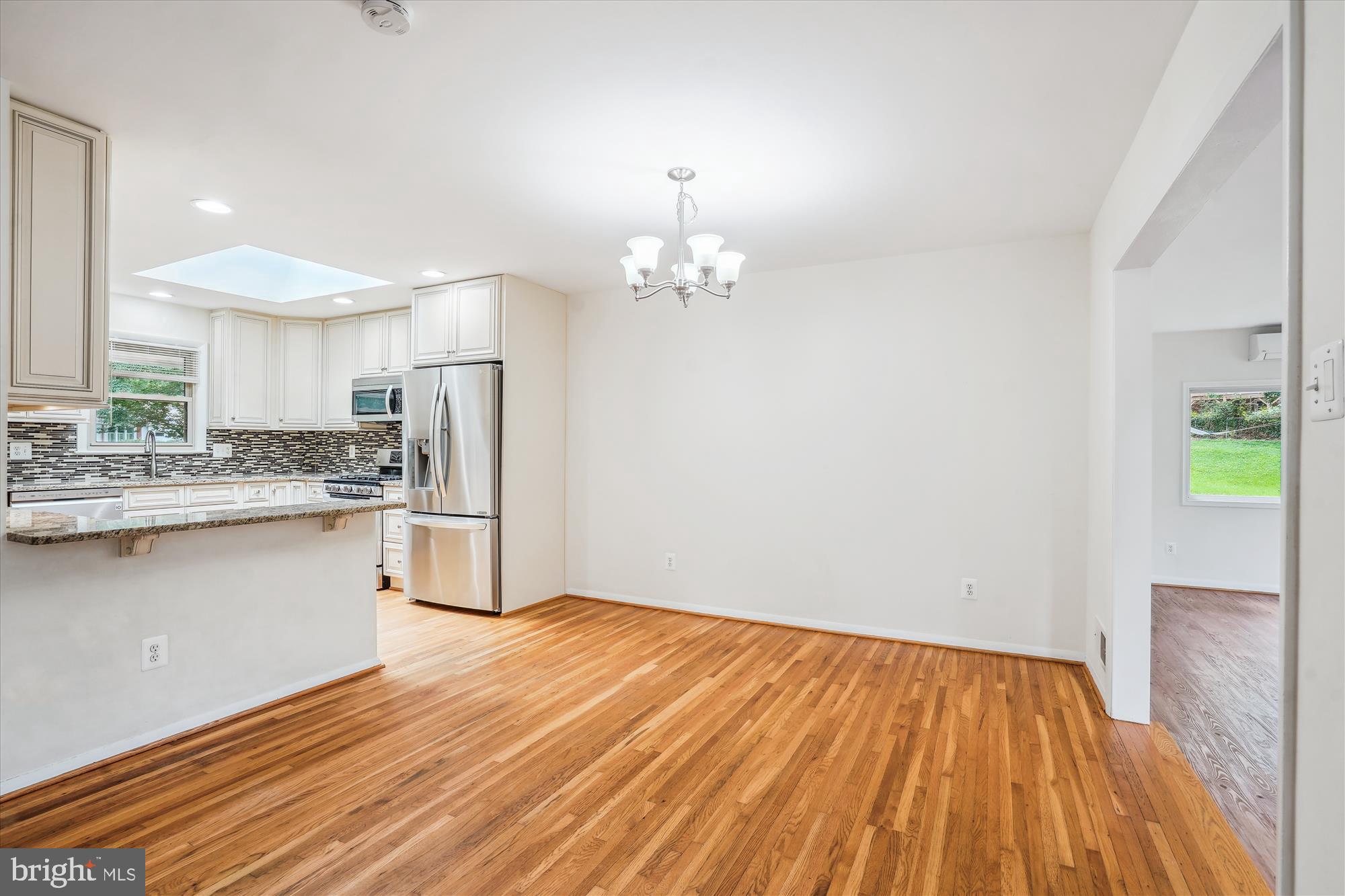 ROLLING VALLEY - Residential Lease