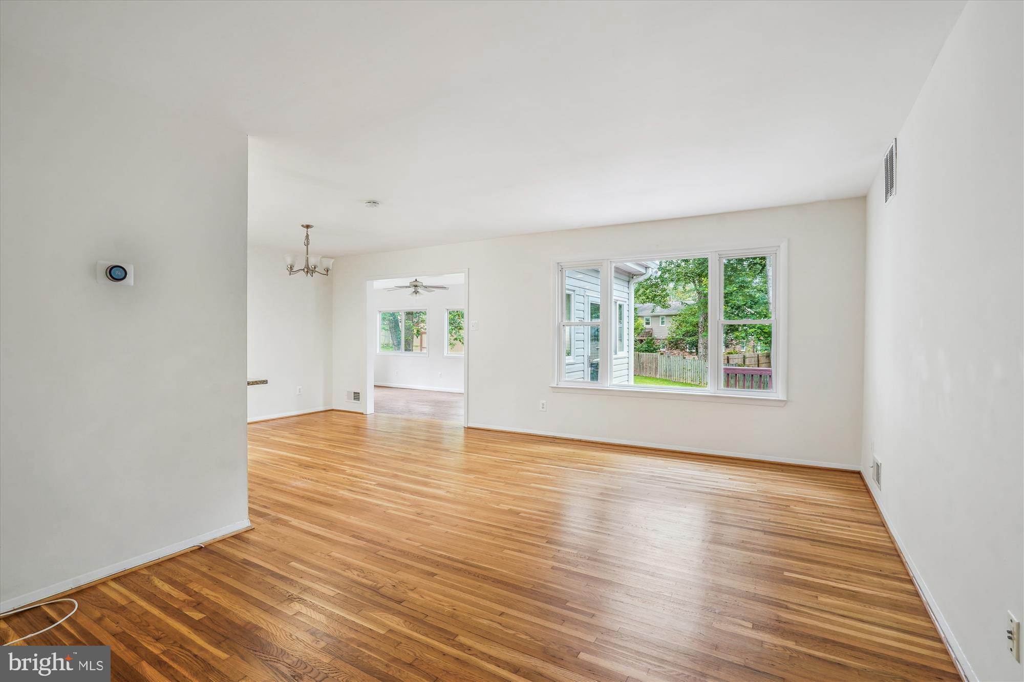 ROLLING VALLEY - Residential Lease