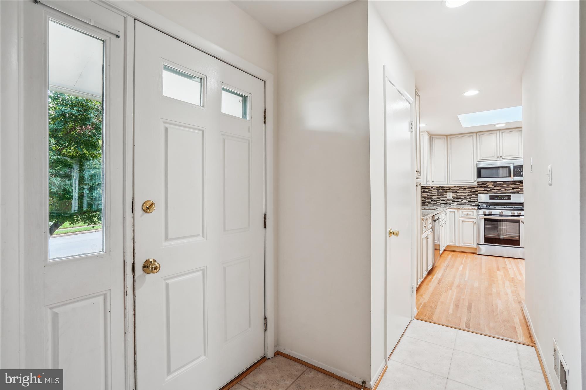 ROLLING VALLEY - Residential Lease