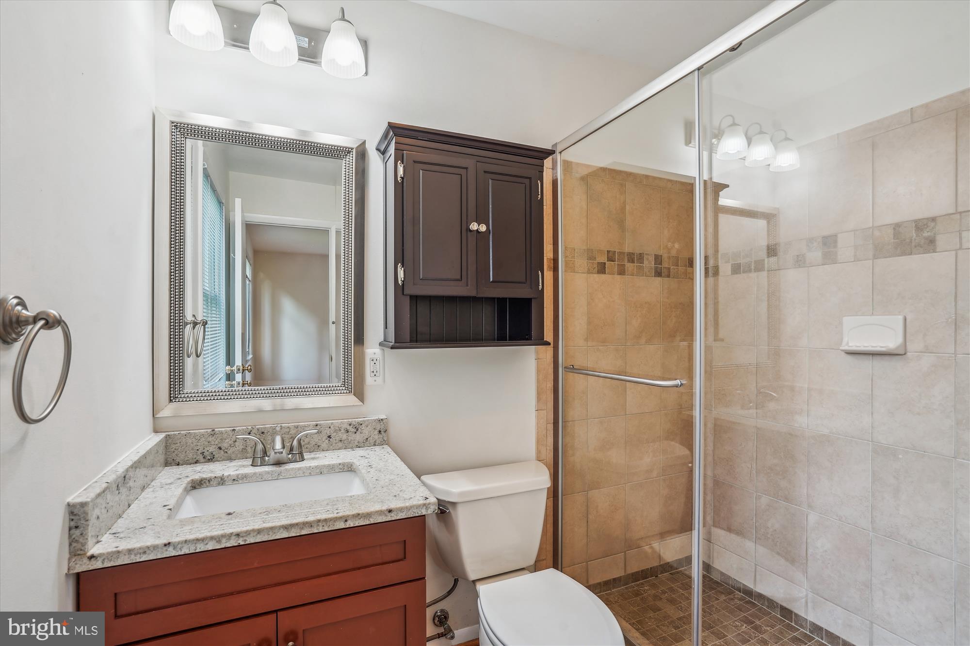 ROLLING VALLEY - Residential Lease