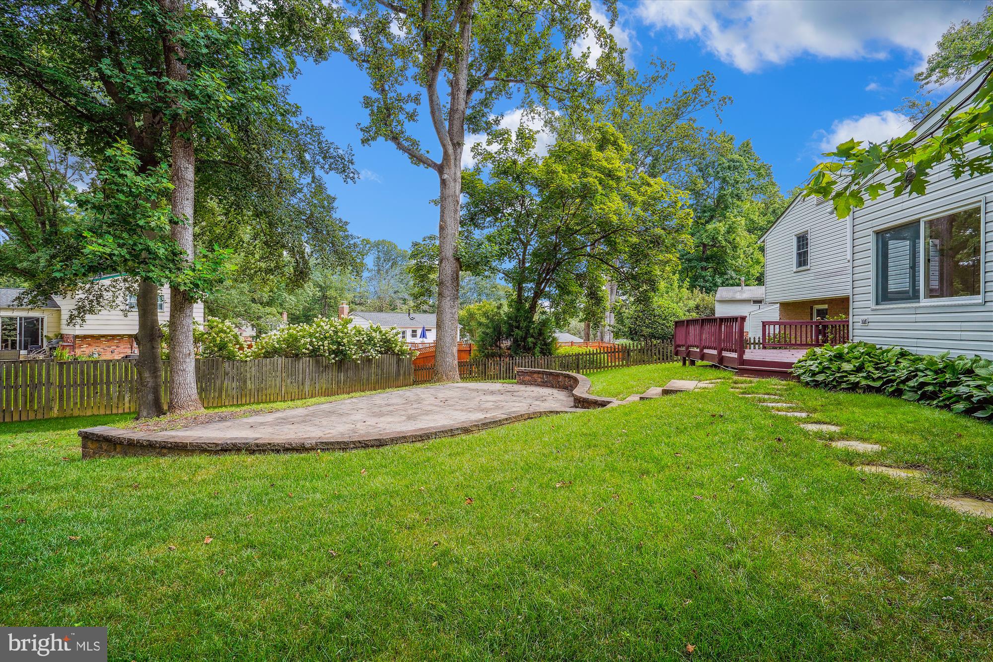 ROLLING VALLEY - Residential Lease