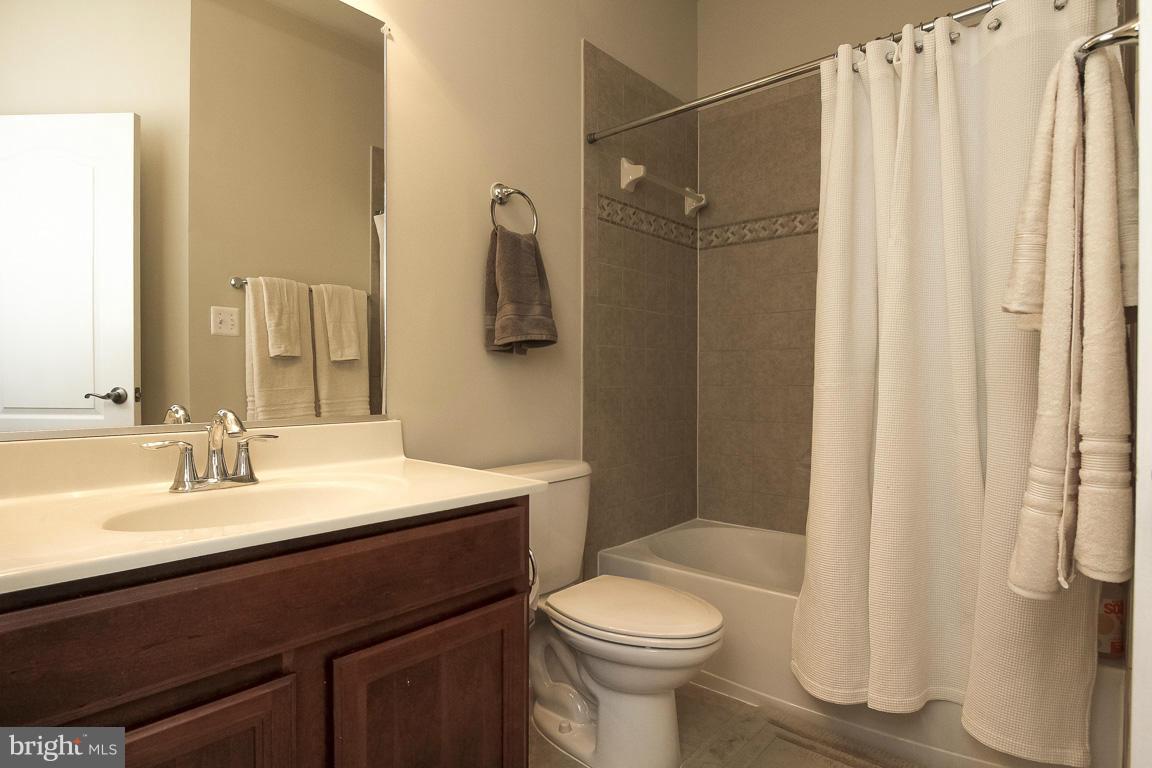 LEESBOROUGH - Residential Lease