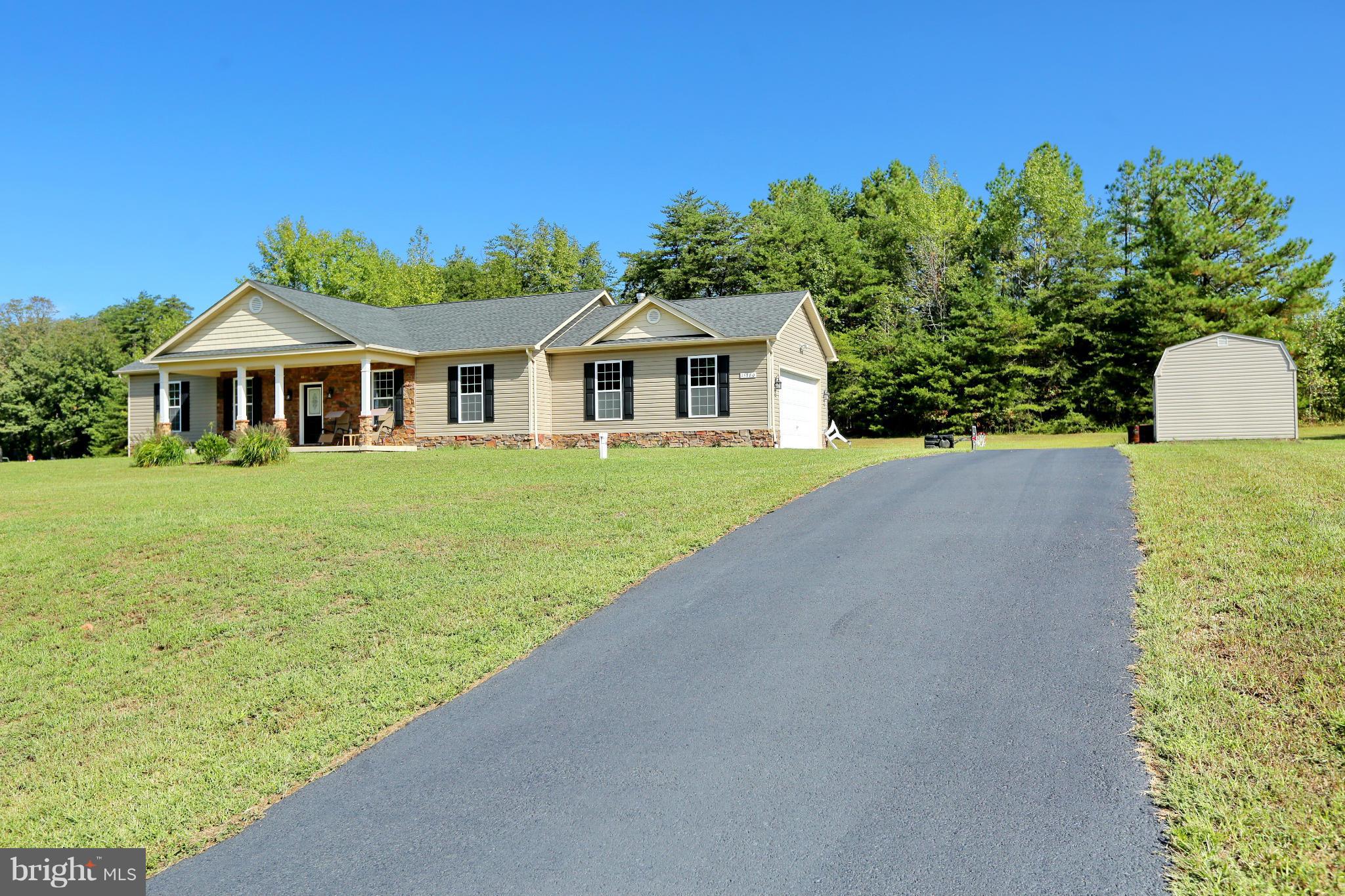 MOSS CREEK - Residential