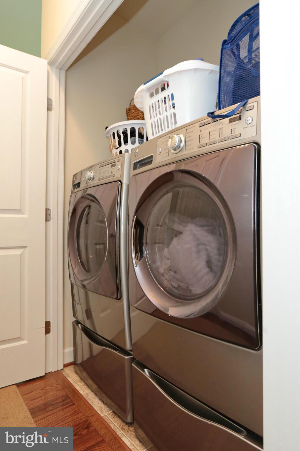 MOSS CREEK - Residential