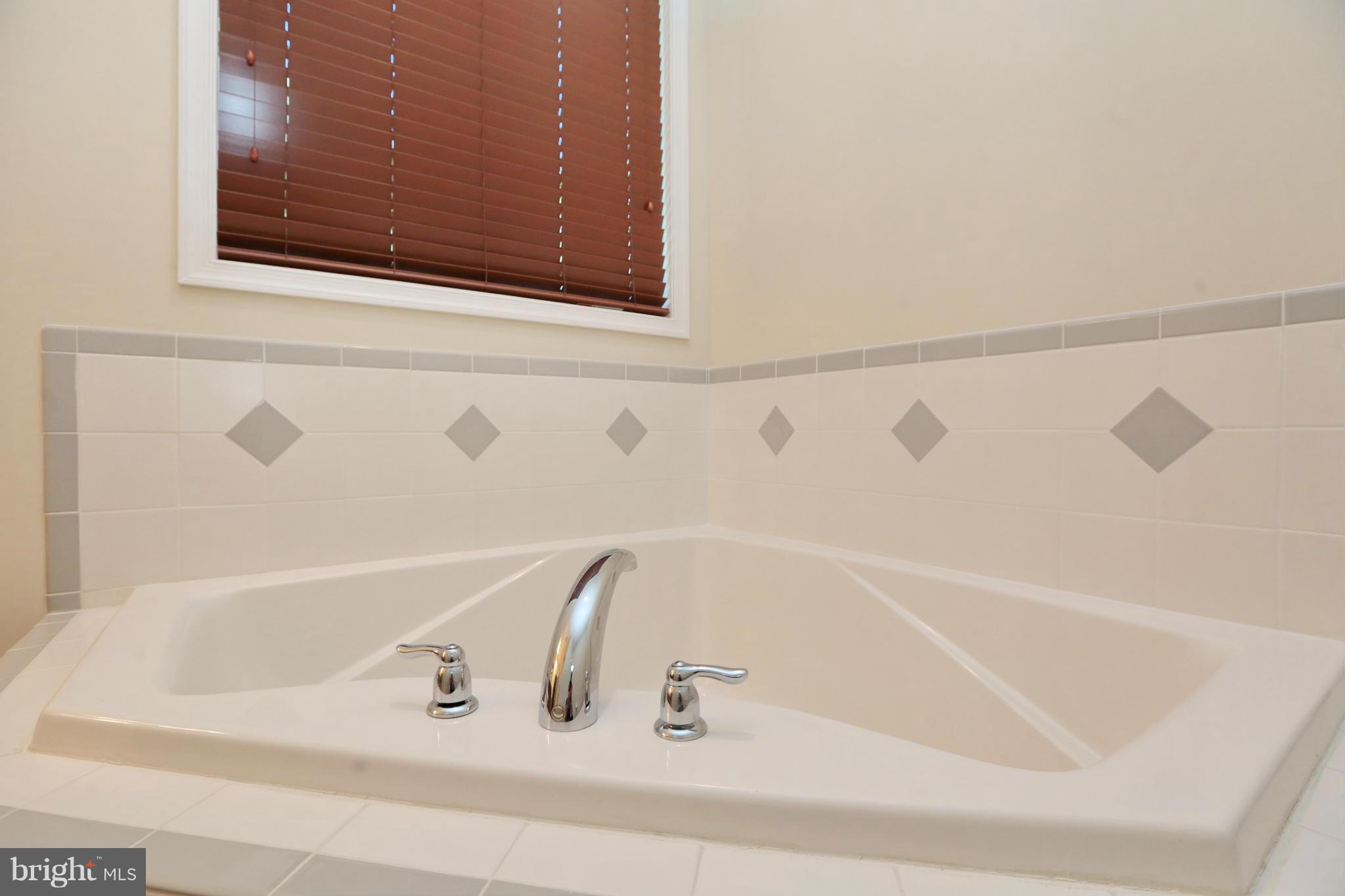 MOSS CREEK - Residential