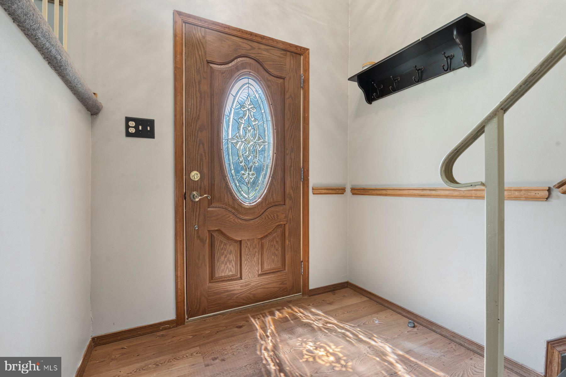 425 DAWN COURT