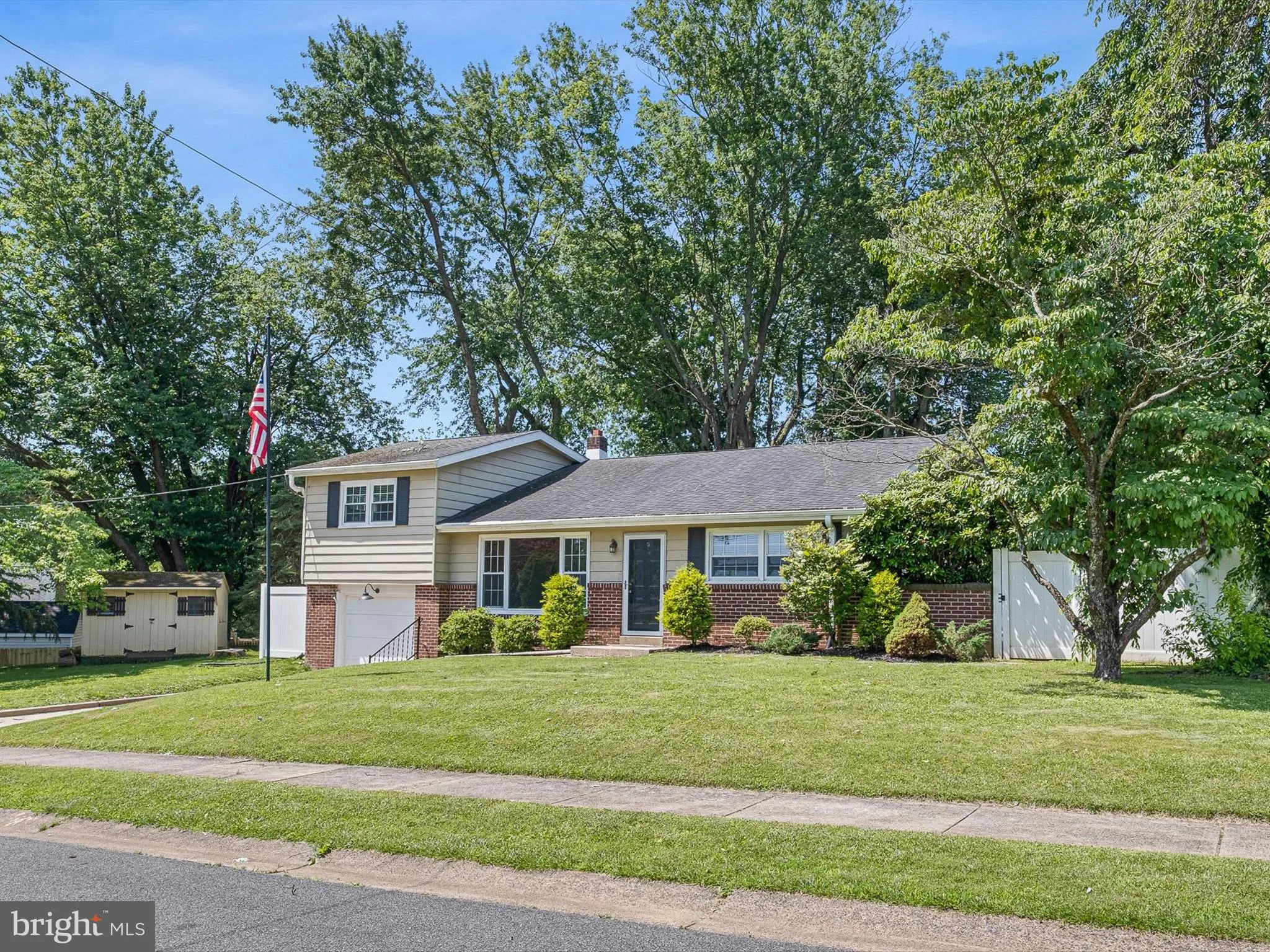 Wilmington, Delaware 19808, United States, 3 Bedrooms Bedrooms, ,2 BathroomsBathrooms,Residential,Contingent,156467