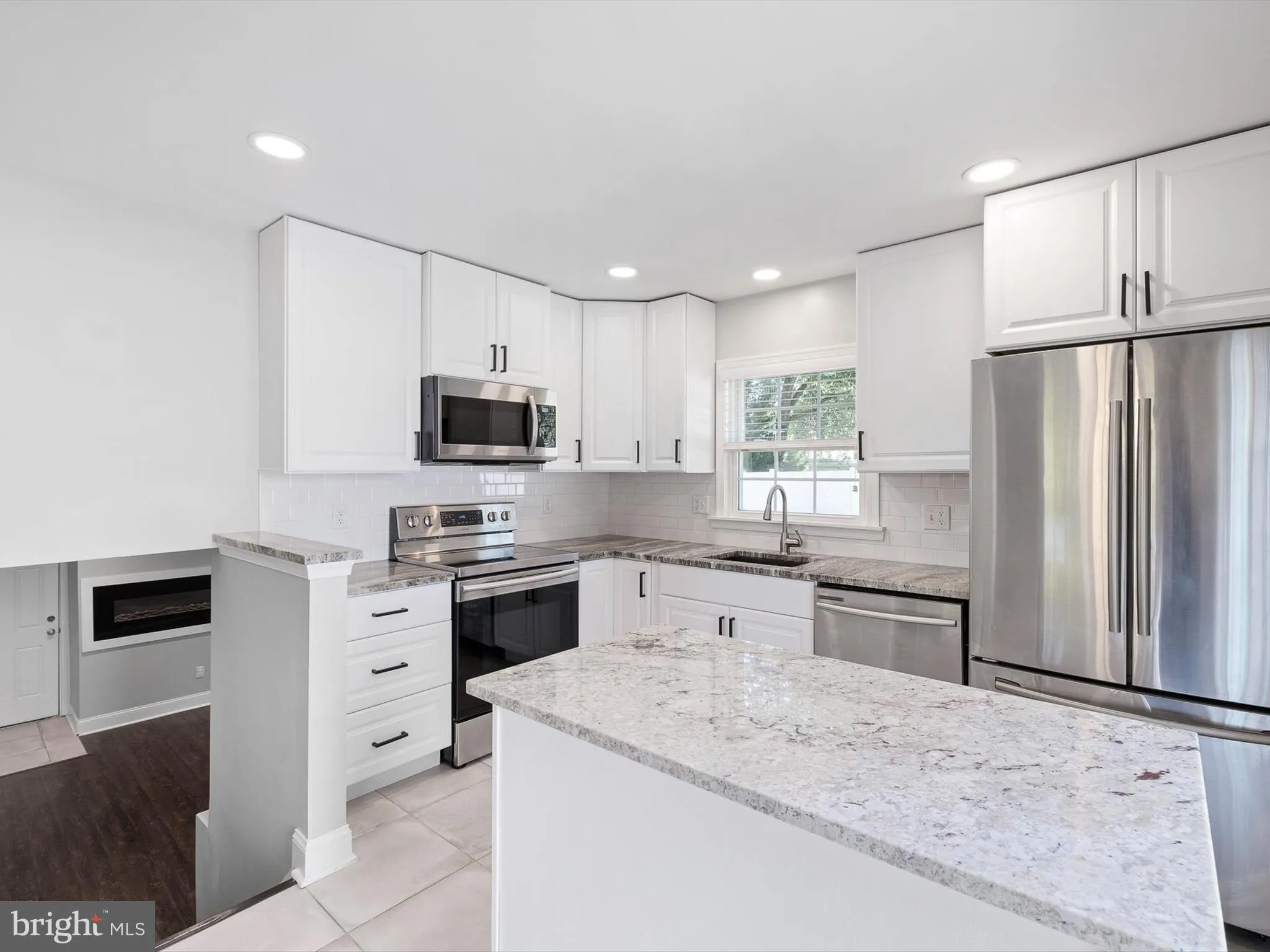 Wilmington, Delaware 19808, United States, 3 Bedrooms Bedrooms, ,2 BathroomsBathrooms,Residential,Contingent,156467