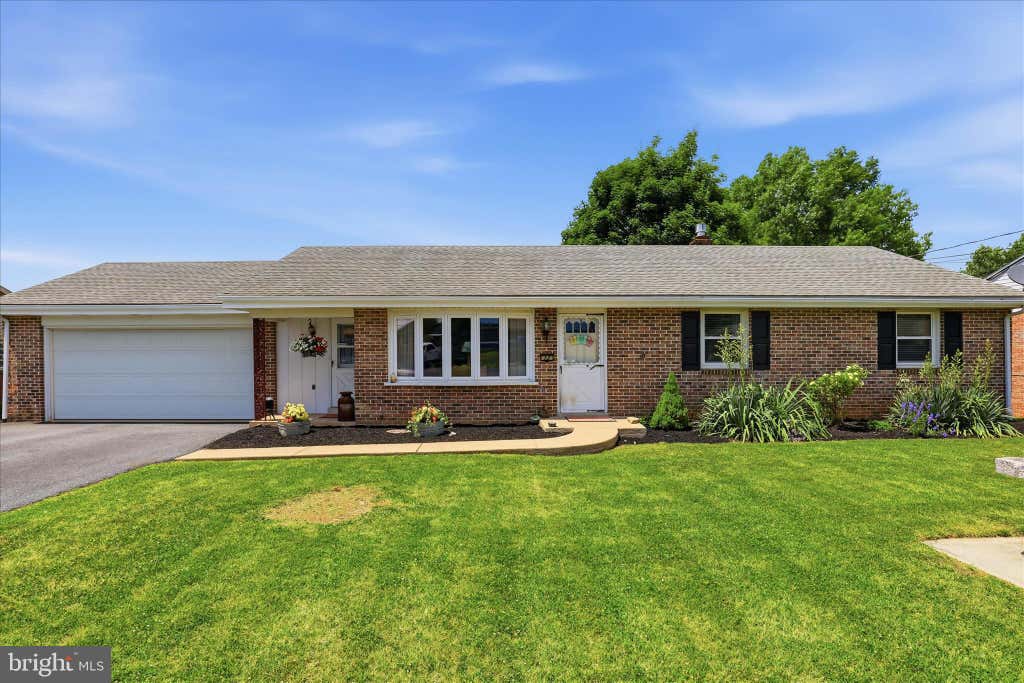 Photo of 12 Oak Lane, STEVENS, PA 17578 (MLS # PALA2090212)