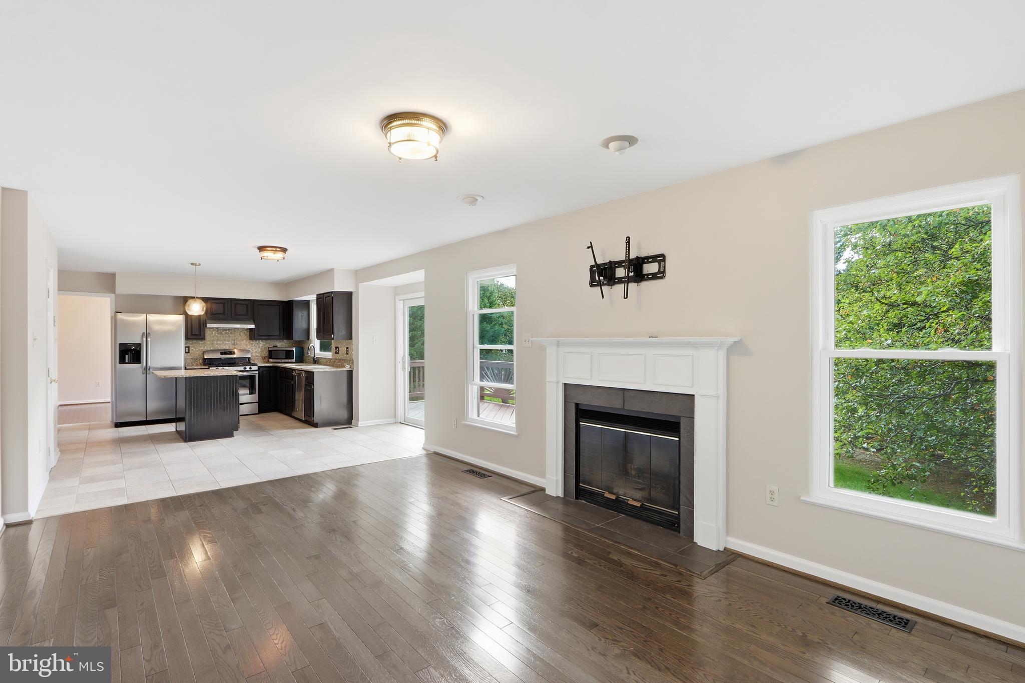 CAMBRIDGE FARMS - Residential