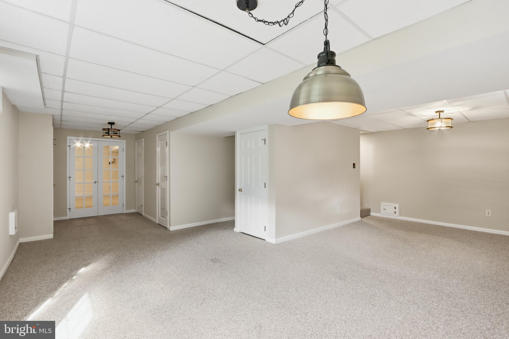 CAMBRIDGE FARMS - Residential