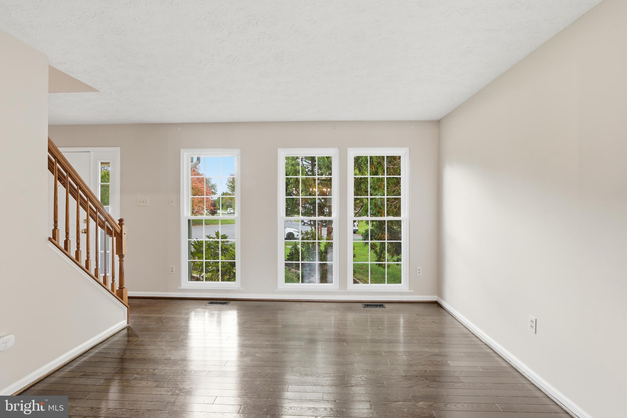 CAMBRIDGE FARMS - Residential