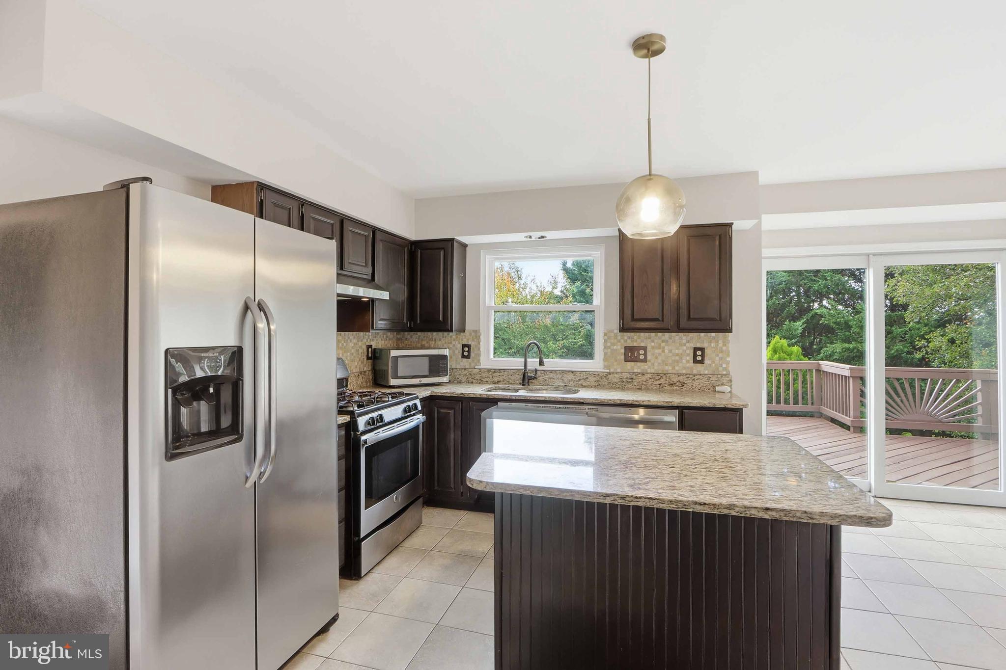 CAMBRIDGE FARMS - Residential