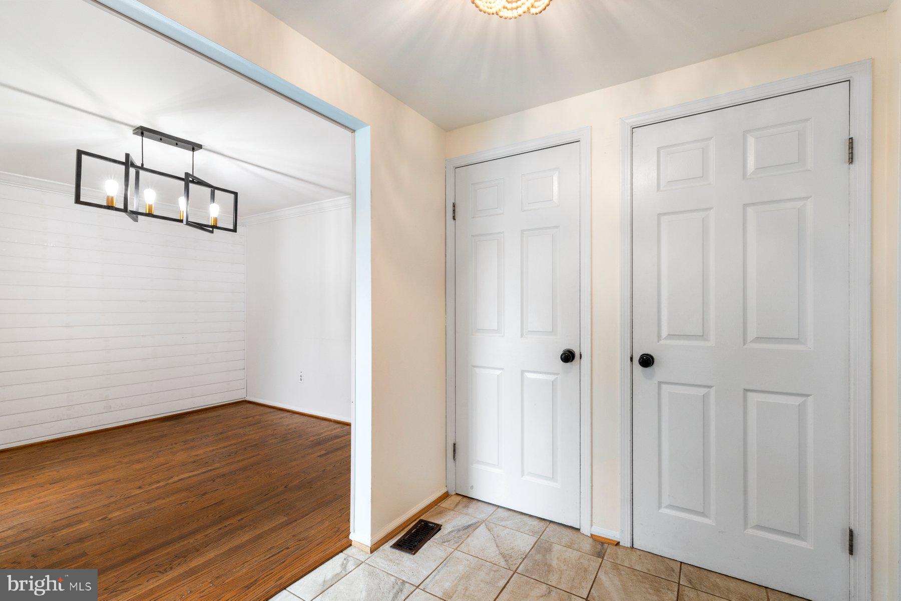 2 TOPWOOD COURT