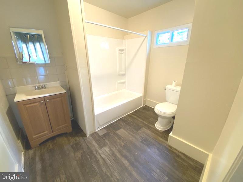 KENSINGTON - Residential