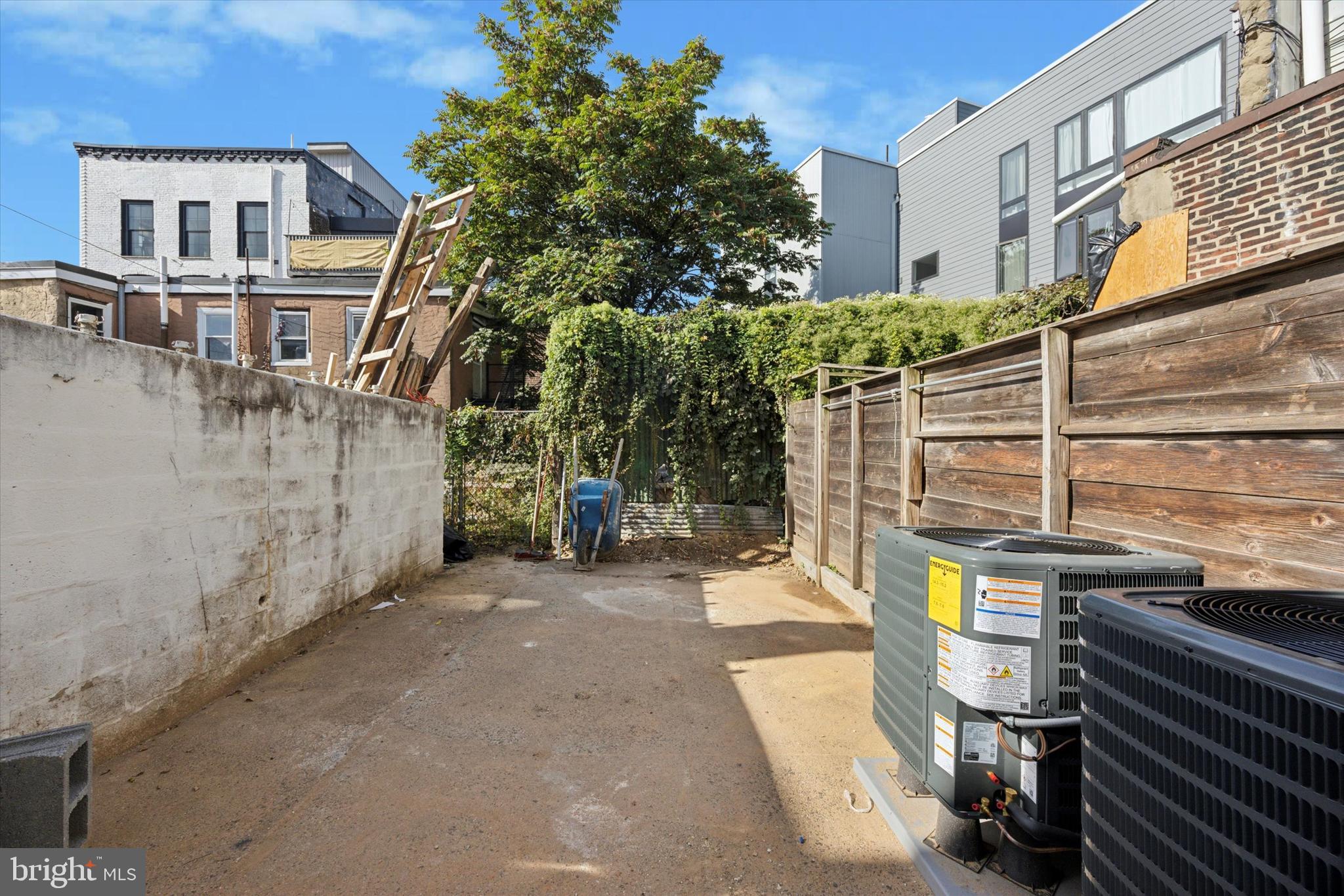 FISHTOWN - Residential Lease