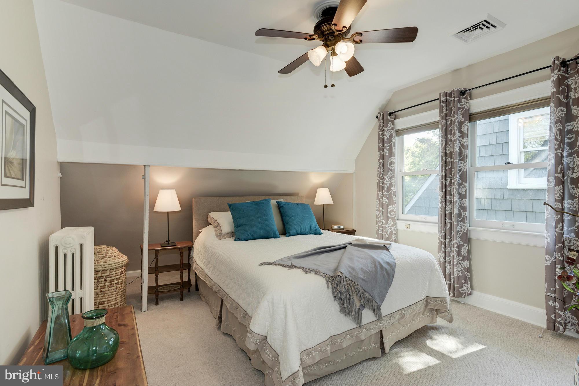 AURORA HILLS - Residential