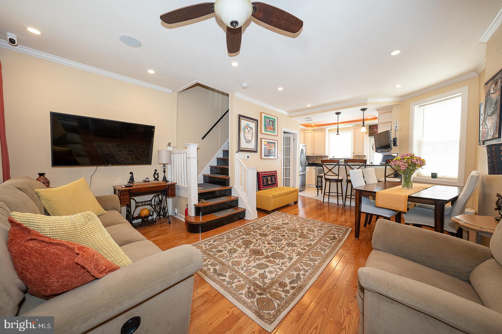 758 W RAILROAD AVENUE