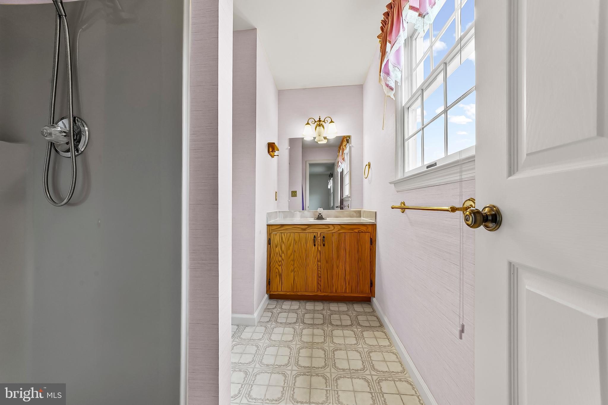 HILLS OVER PRATTS - Residential