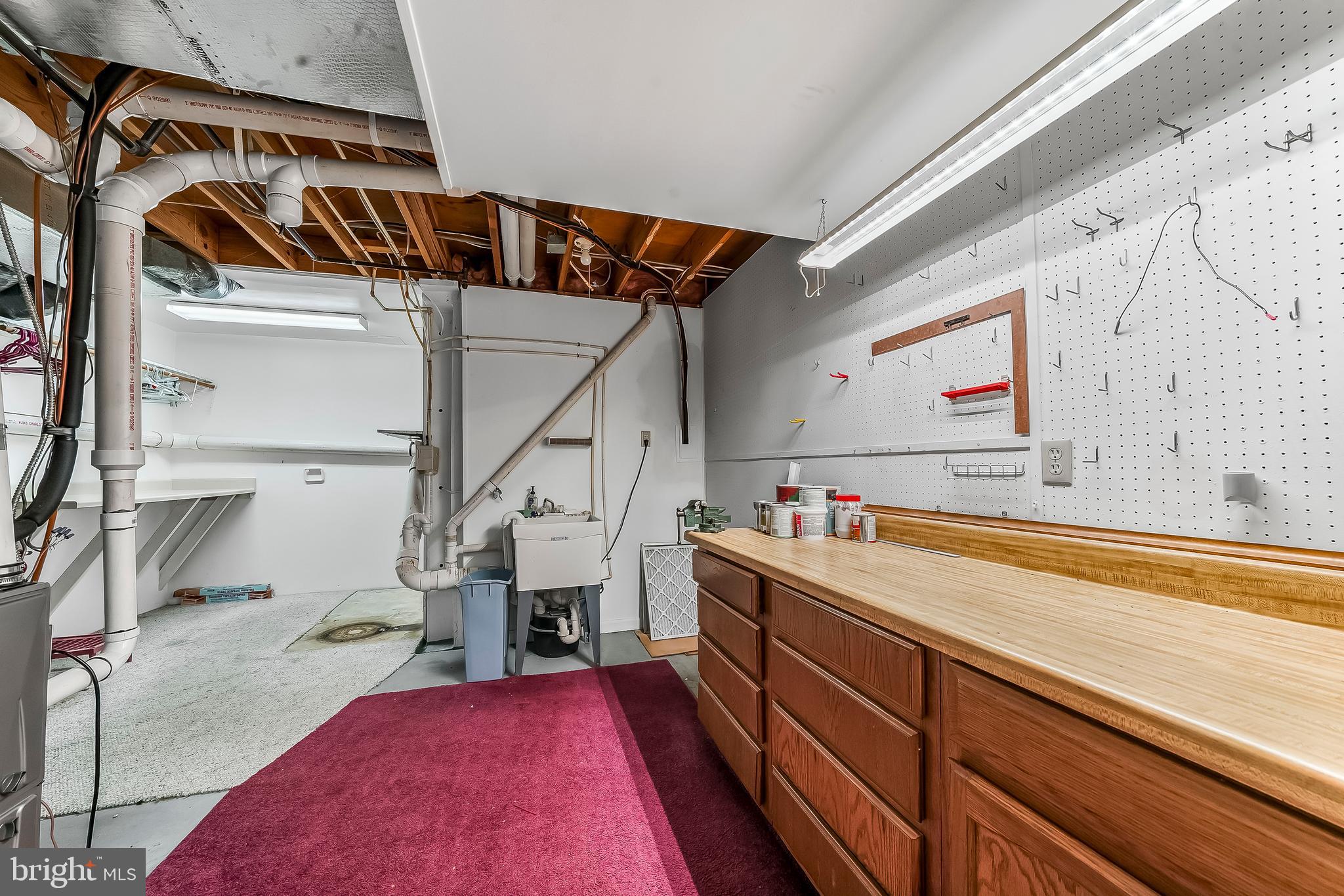 HILLS OVER PRATTS - Residential