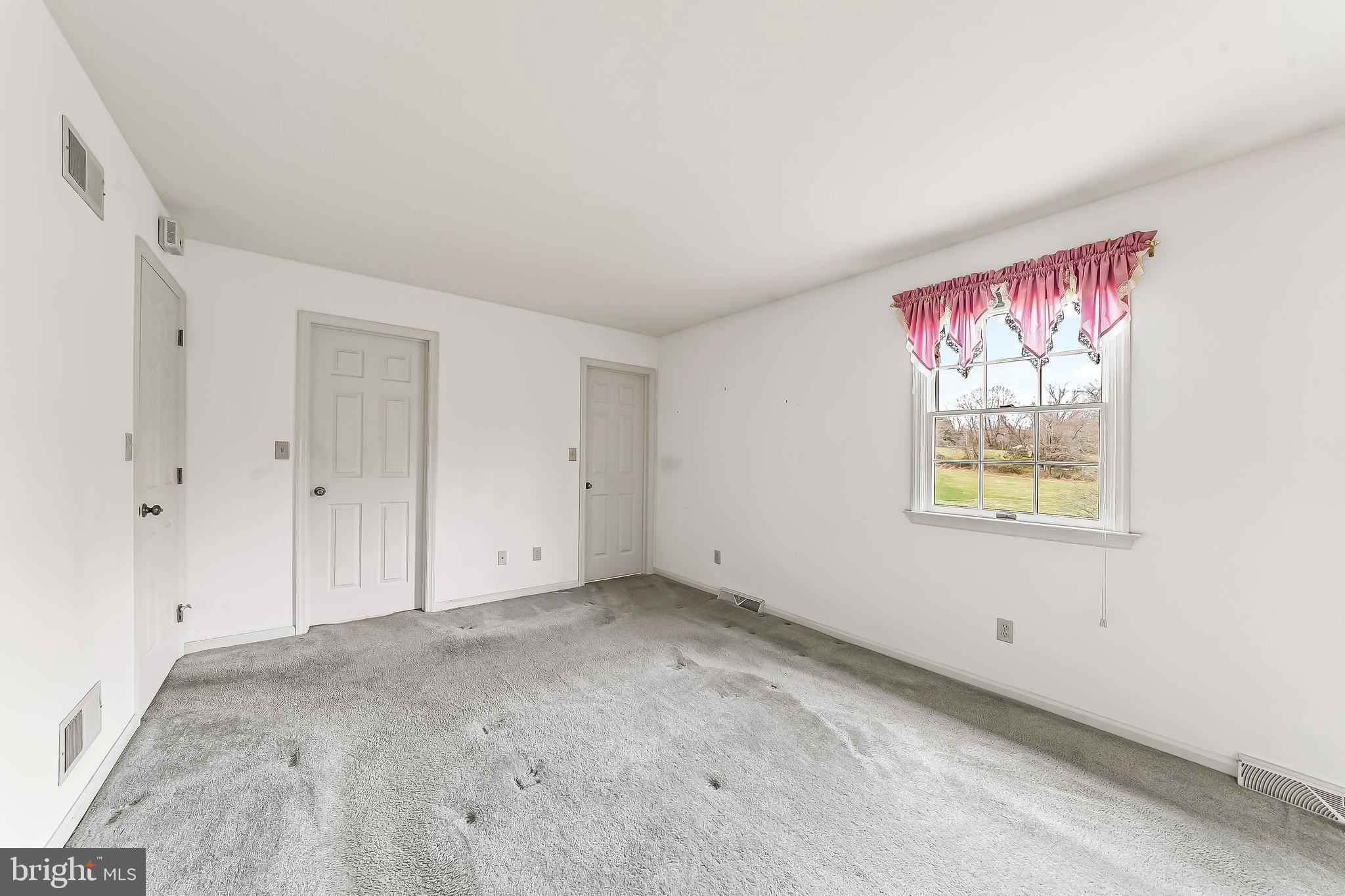 HILLS OVER PRATTS - Residential