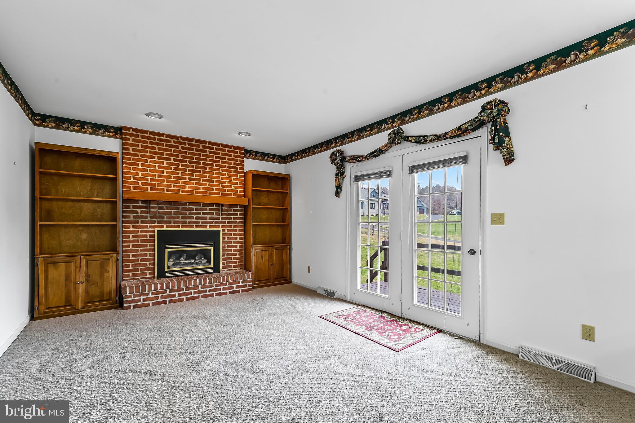 HILLS OVER PRATTS - Residential