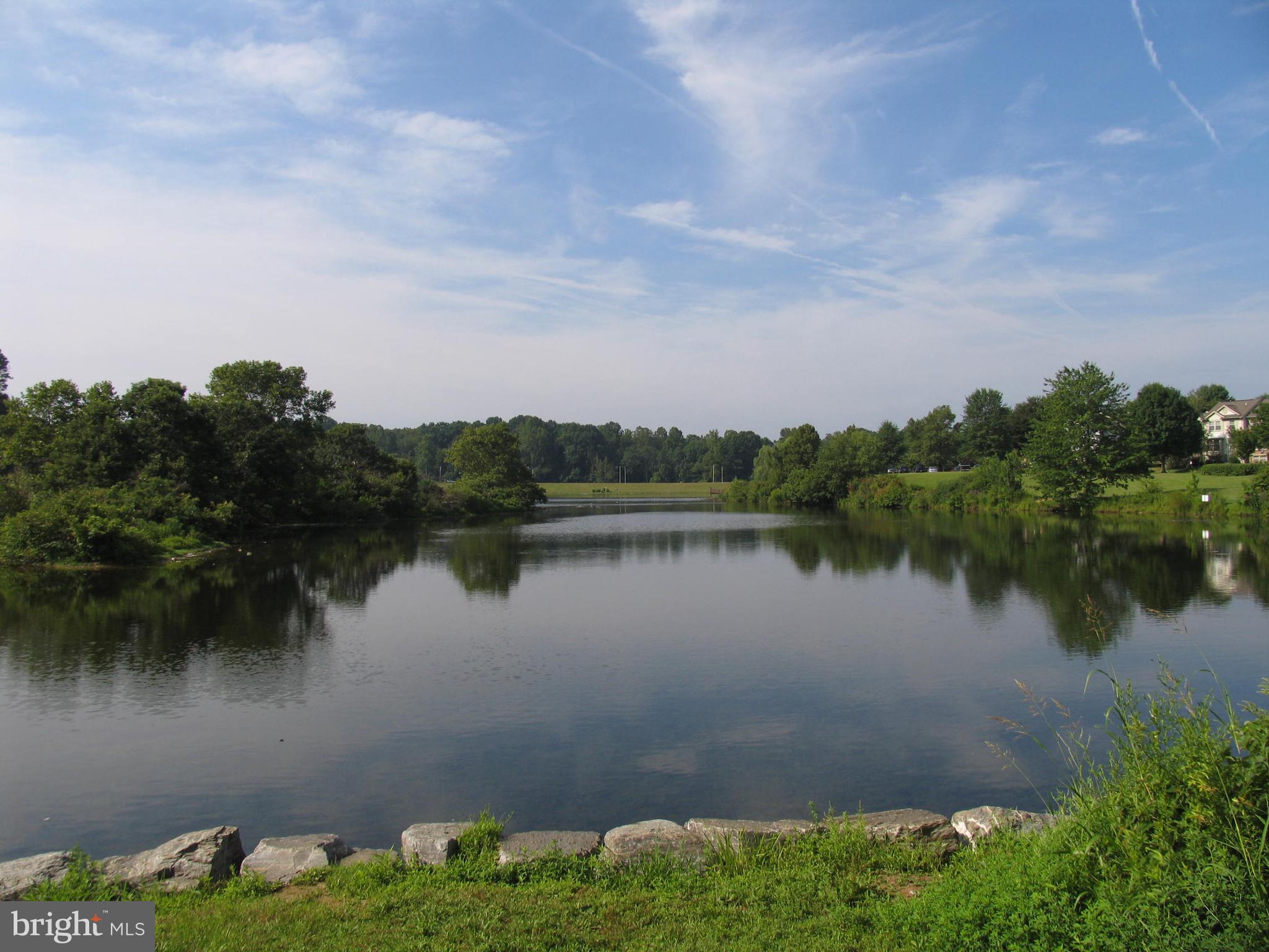 GUNNERS LAKE VILLAGE - Residential Lease