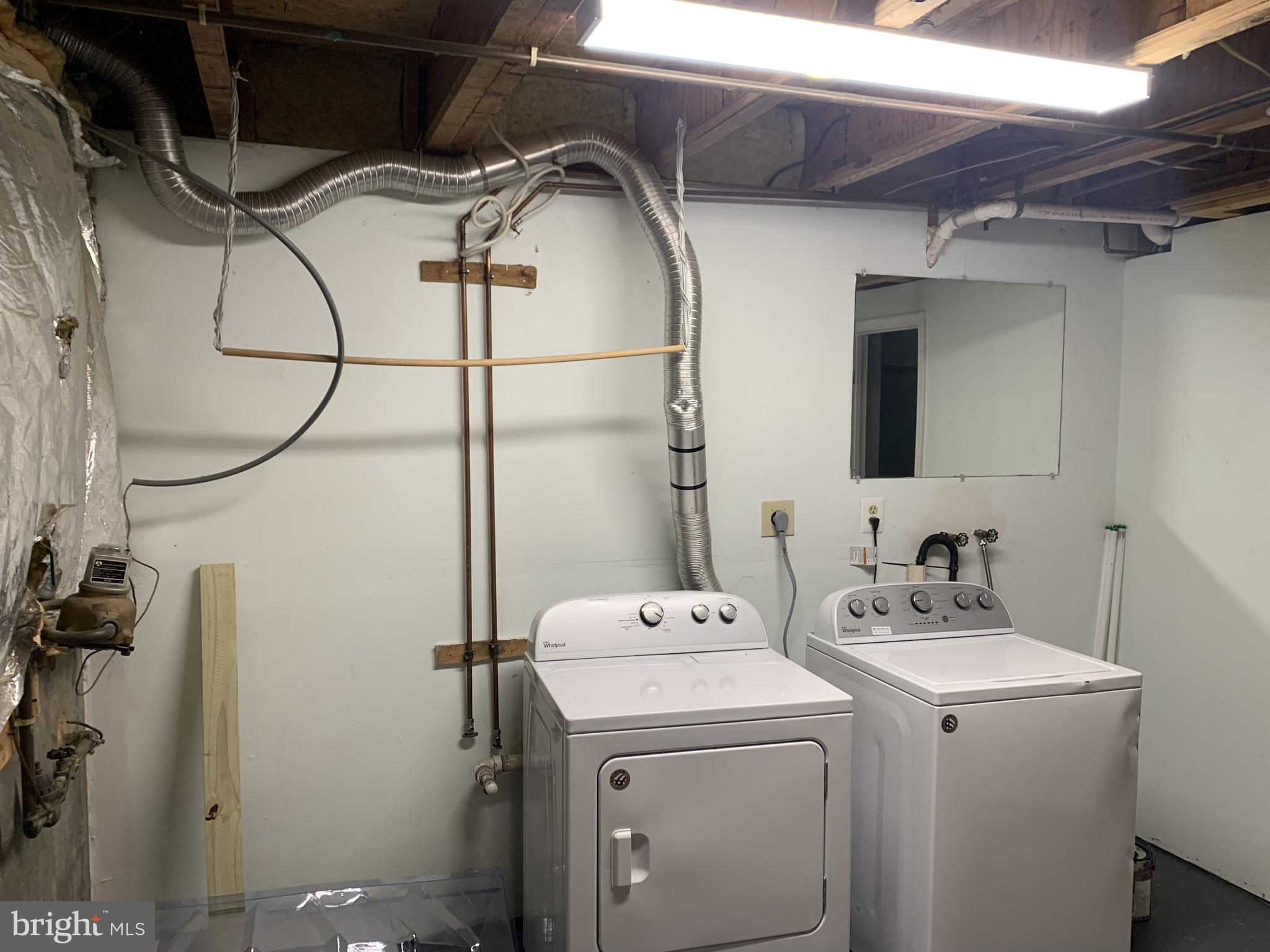 GUNNERS LAKE VILLAGE - Residential Lease