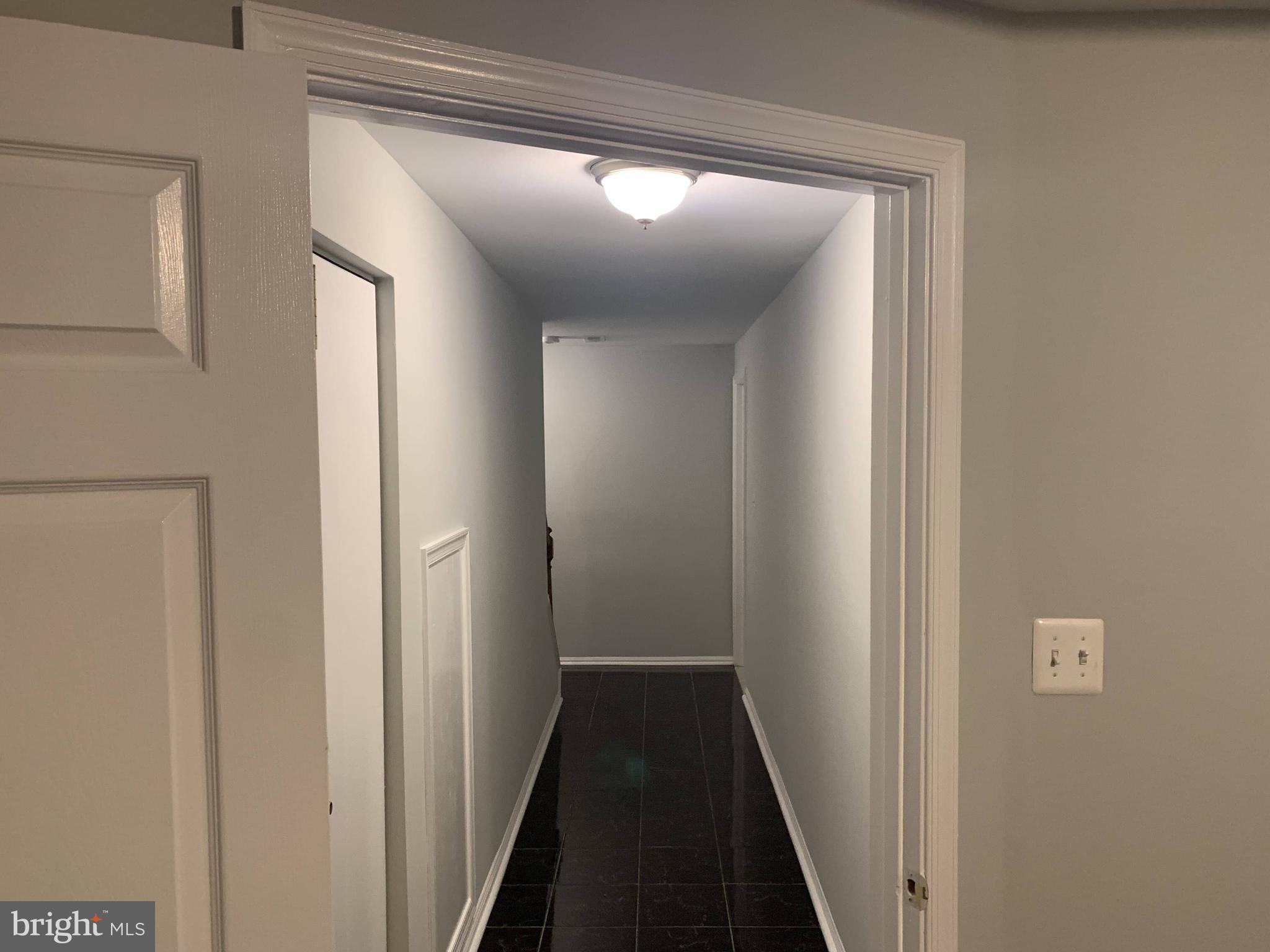 GUNNERS LAKE VILLAGE - Residential Lease