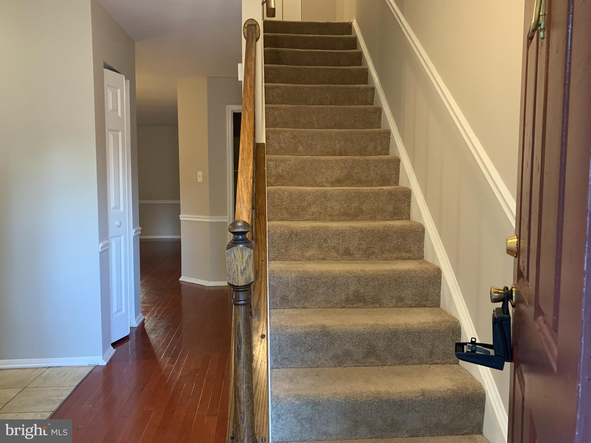 GUNNERS LAKE VILLAGE - Residential Lease