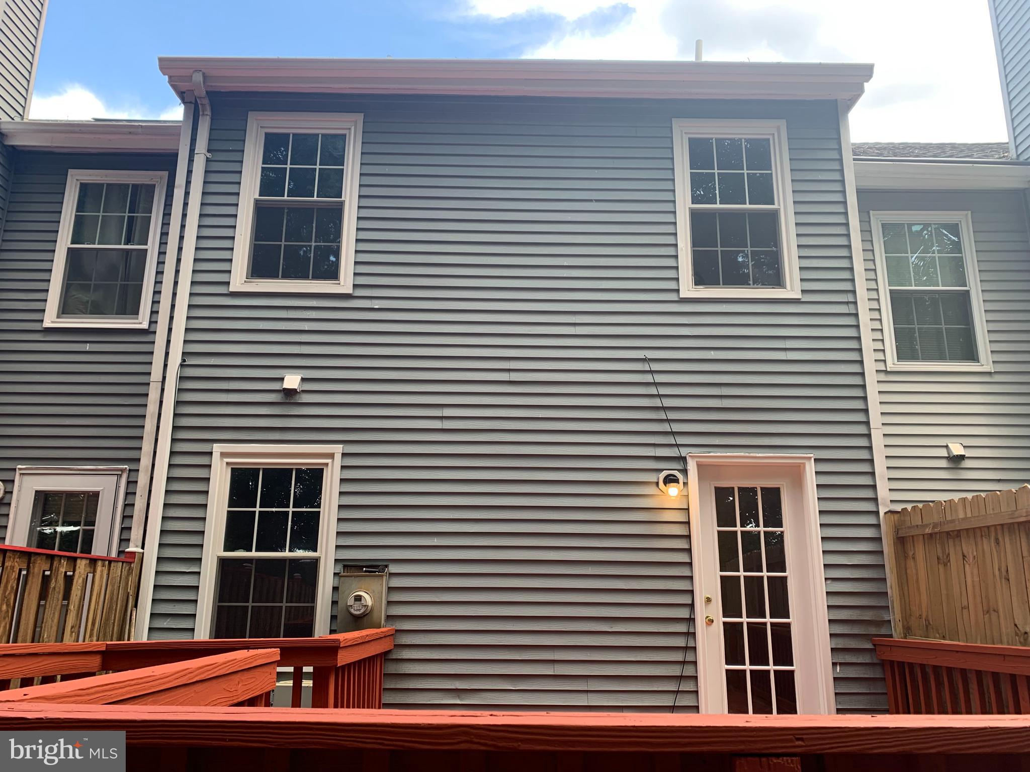 GUNNERS LAKE VILLAGE - Residential Lease