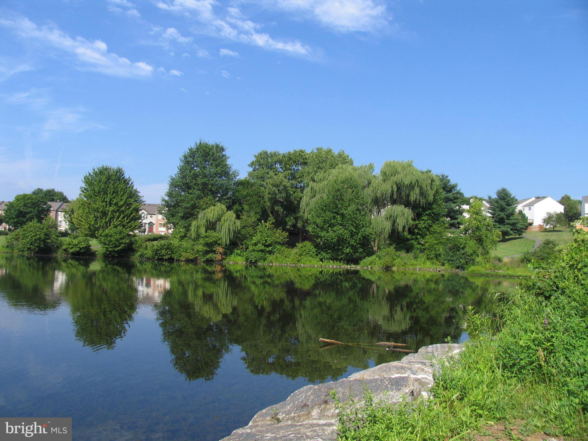 GUNNERS LAKE VILLAGE - Residential Lease