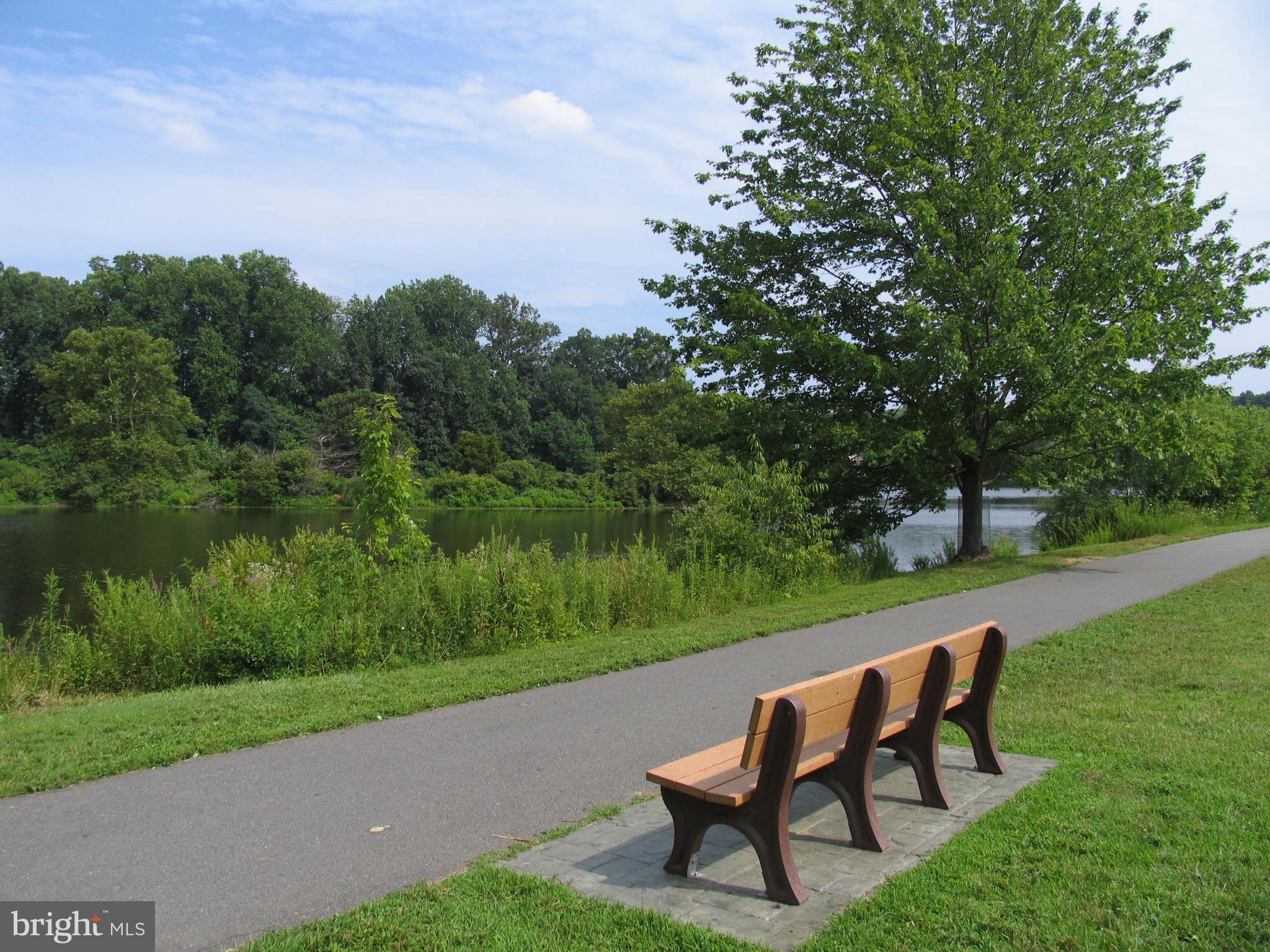 GUNNERS LAKE VILLAGE - Residential Lease