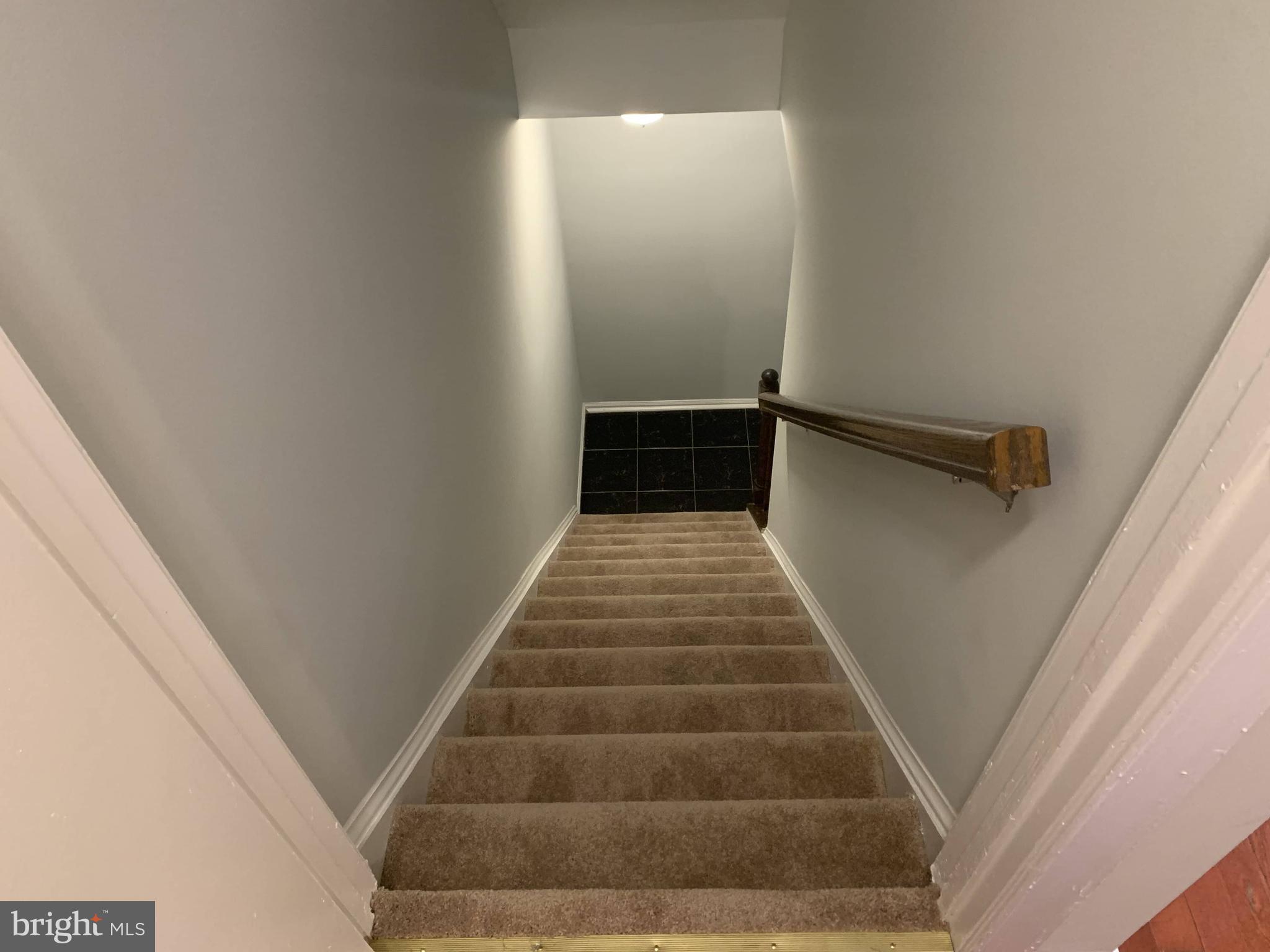 GUNNERS LAKE VILLAGE - Residential Lease