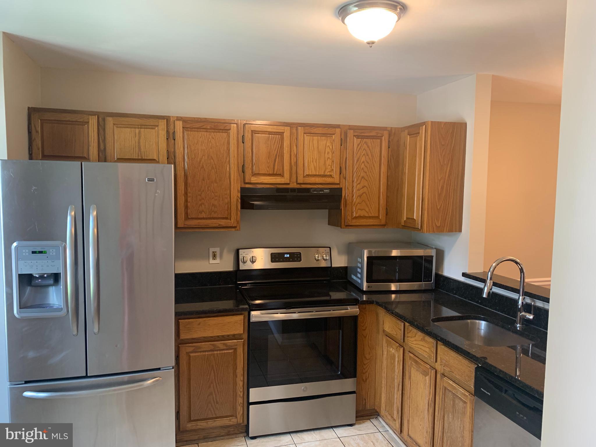 GUNNERS LAKE VILLAGE - Residential Lease