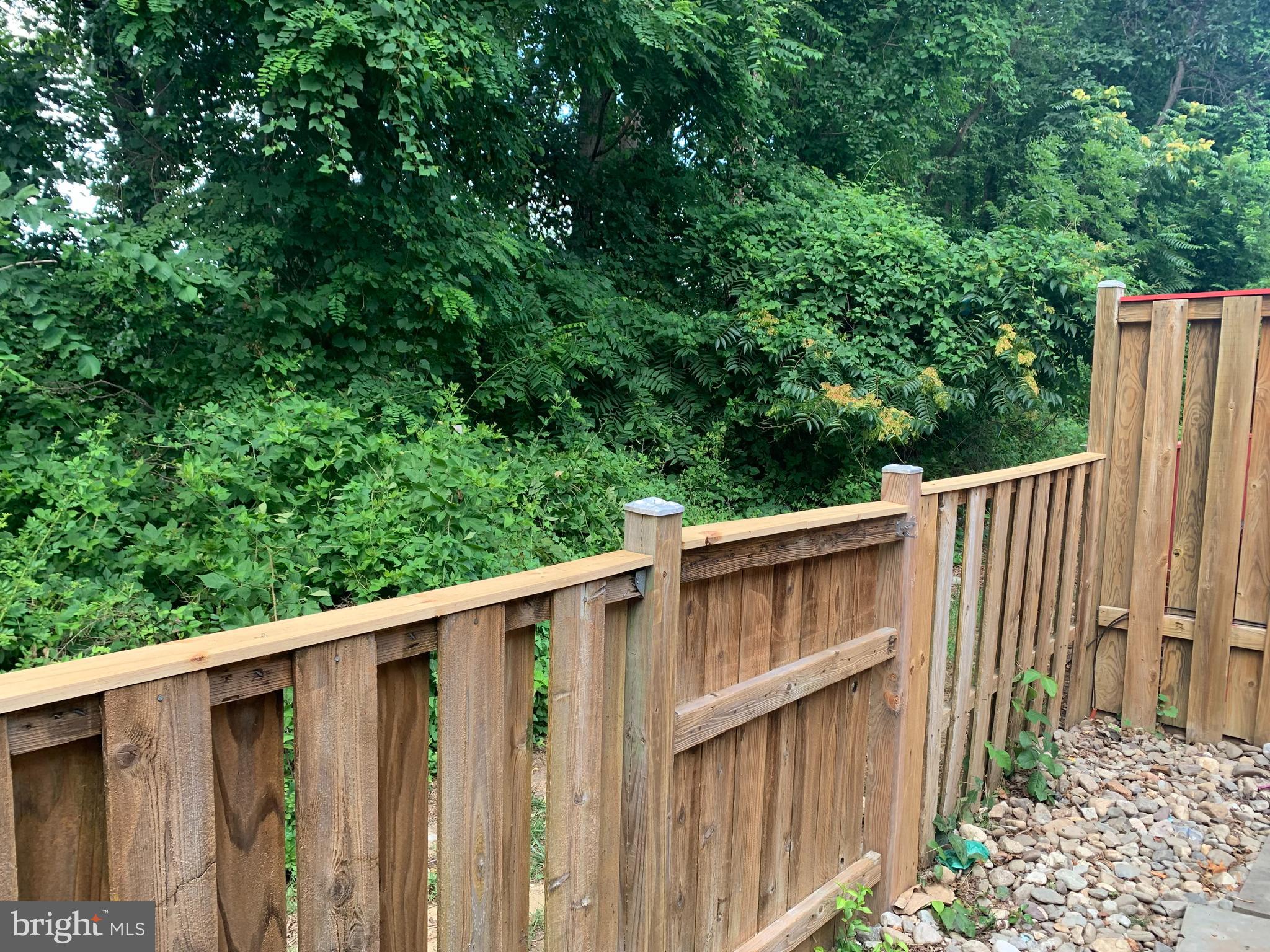 GUNNERS LAKE VILLAGE - Residential Lease