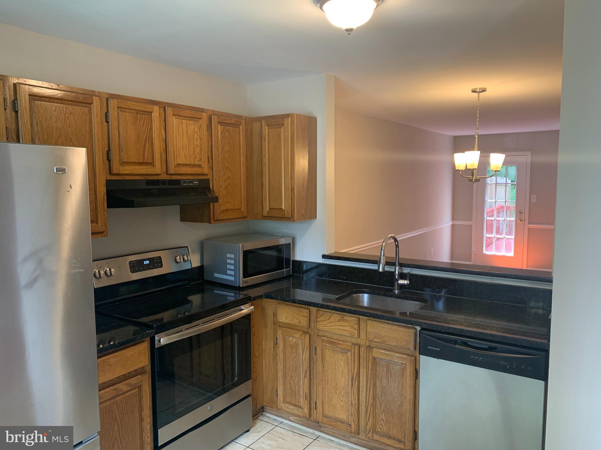 GUNNERS LAKE VILLAGE - Residential Lease