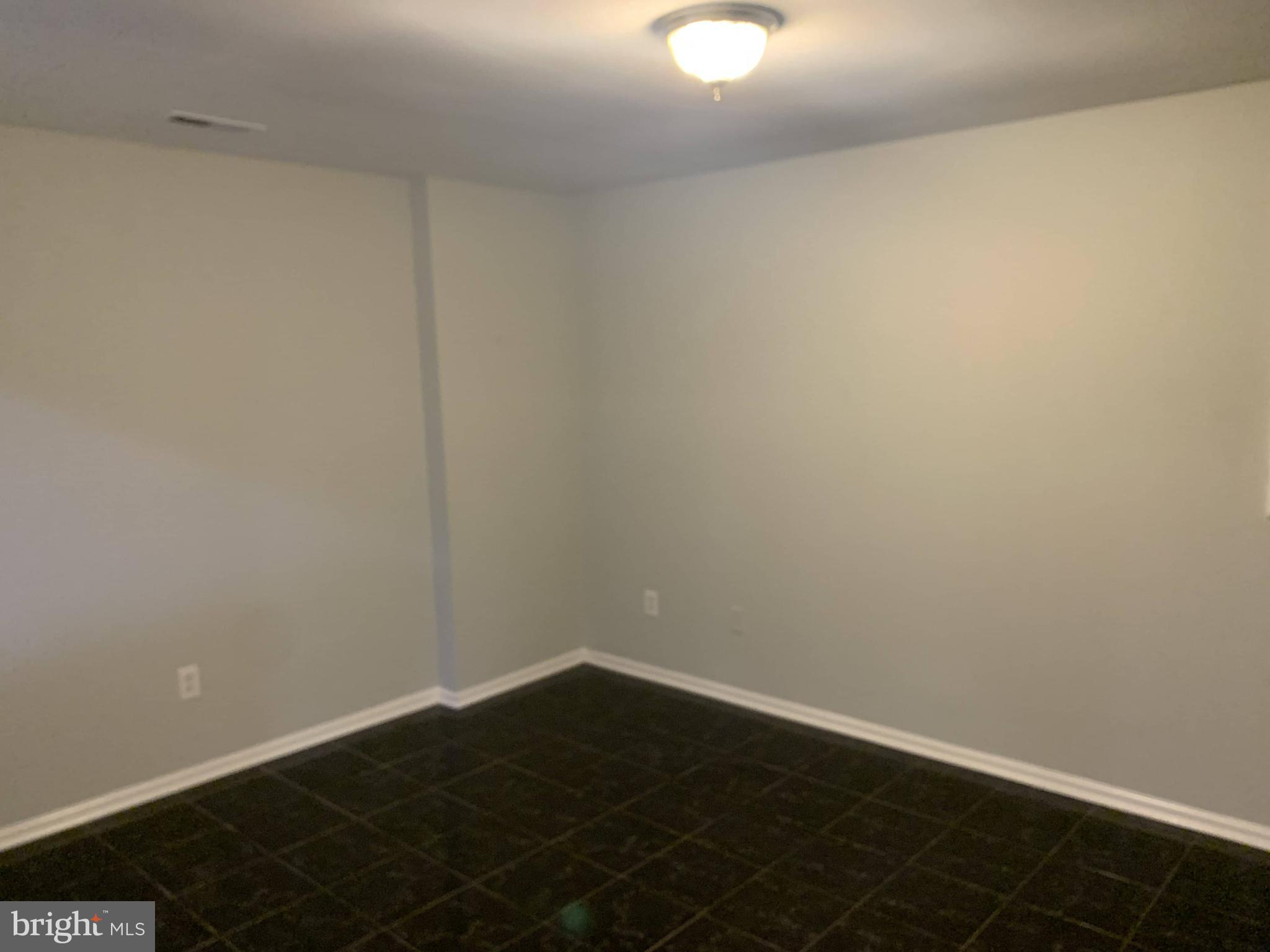 GUNNERS LAKE VILLAGE - Residential Lease