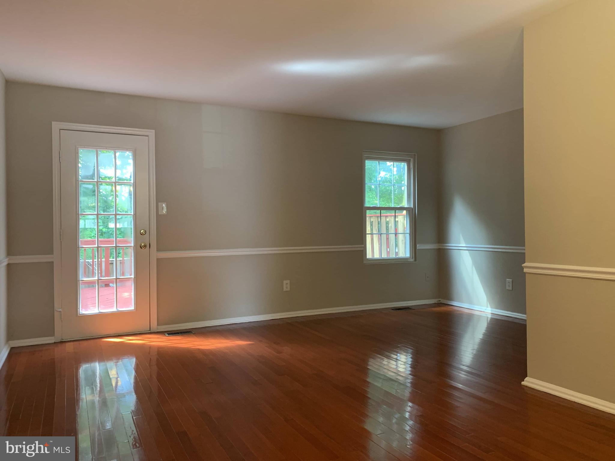 GUNNERS LAKE VILLAGE - Residential Lease