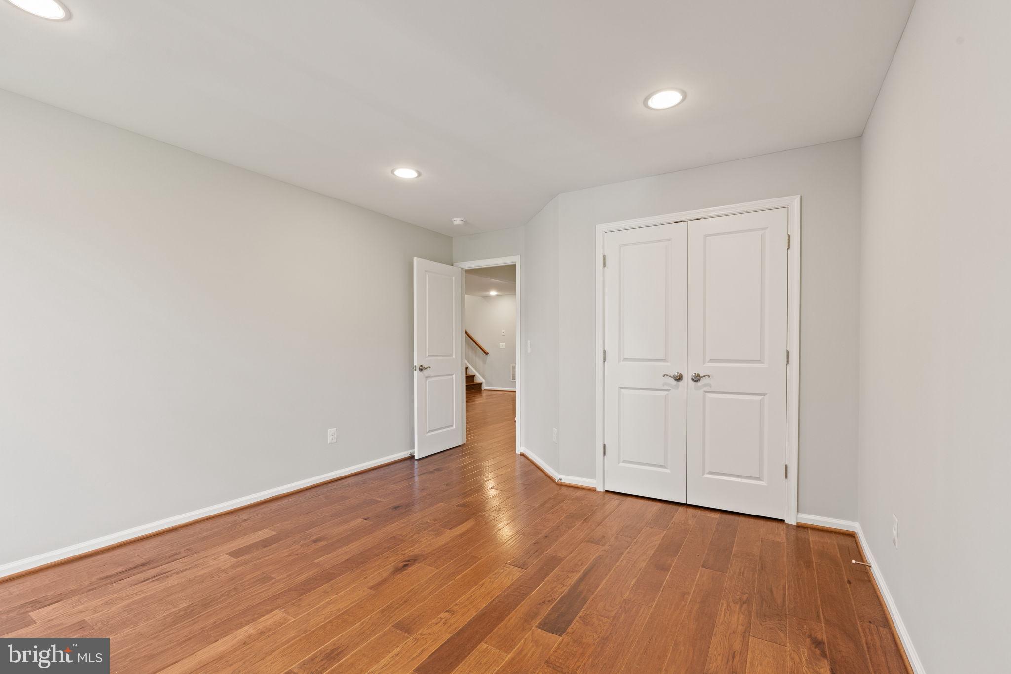 BRAMBLETON - Residential